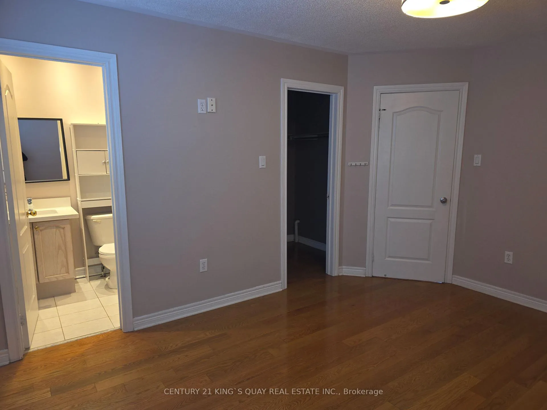 Photo 14 of 120 Flagstone Way, Newmarket, Woodland Hill — HOMEH
