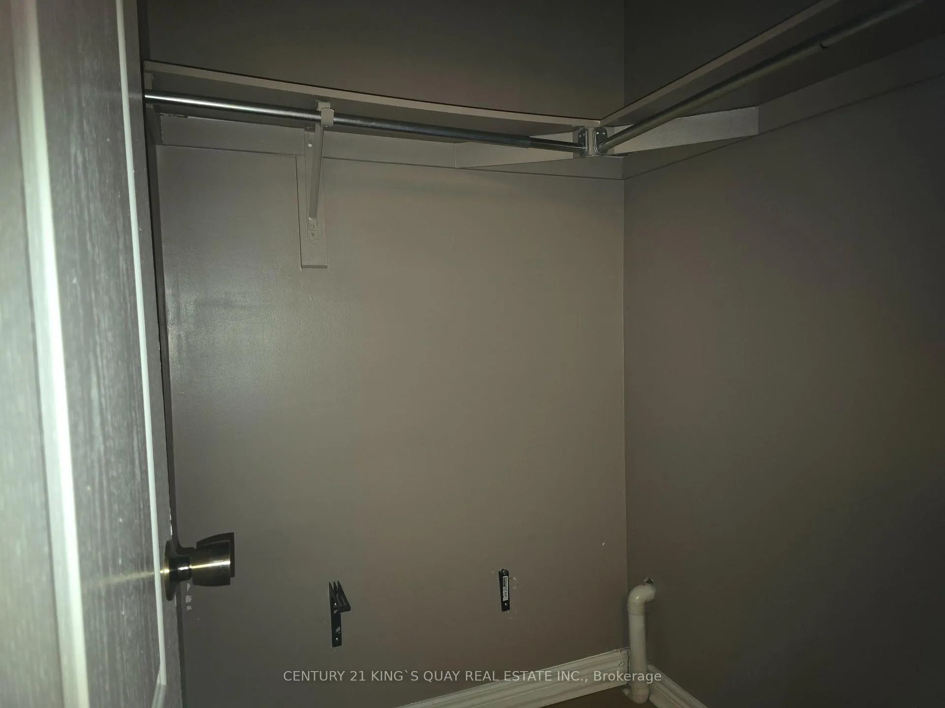 Photo 15 of 120 Flagstone Way, Newmarket, Woodland Hill — HOMEH
