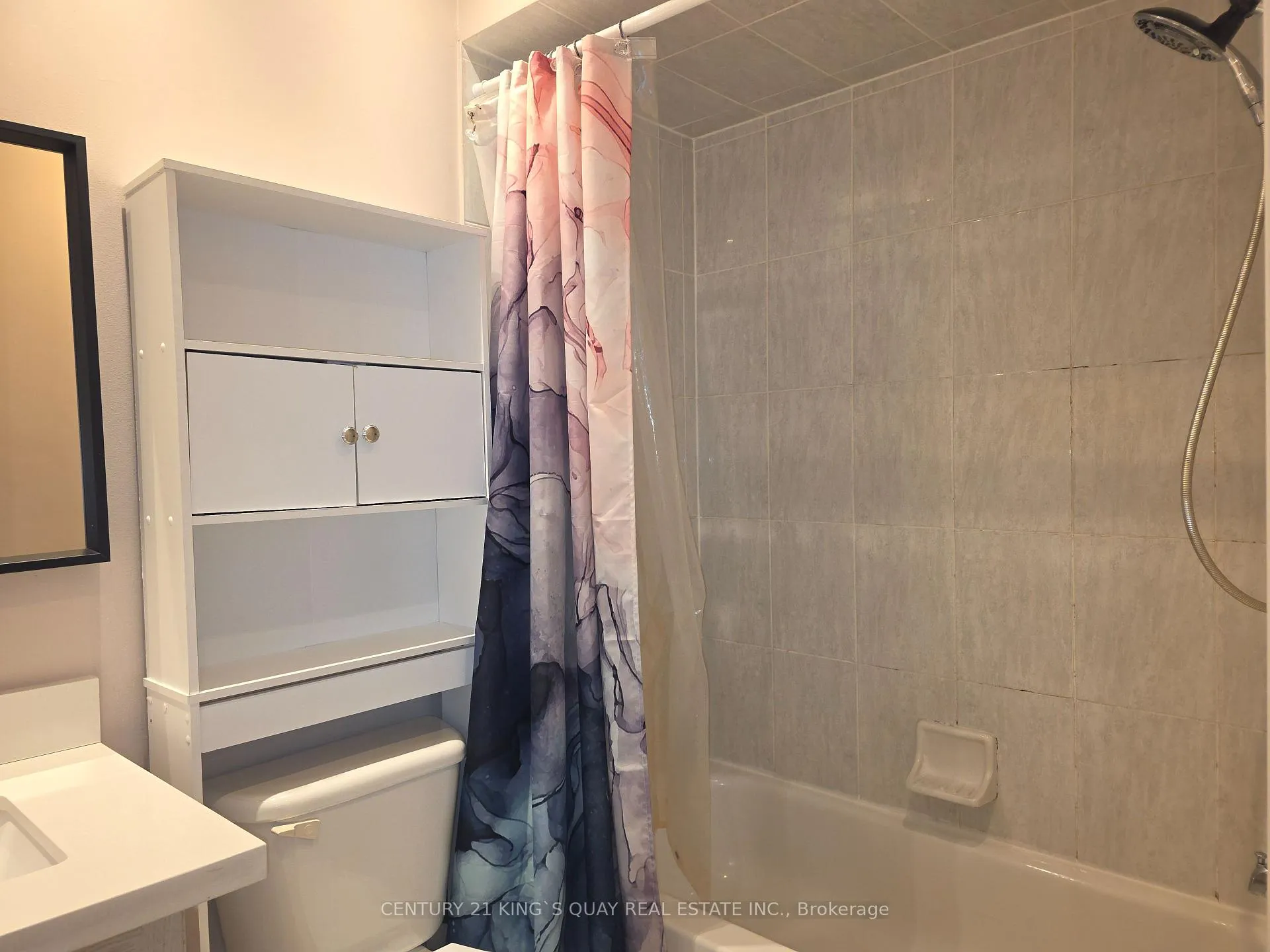 Photo 17 of 120 Flagstone Way, Newmarket, Woodland Hill — HOMEH