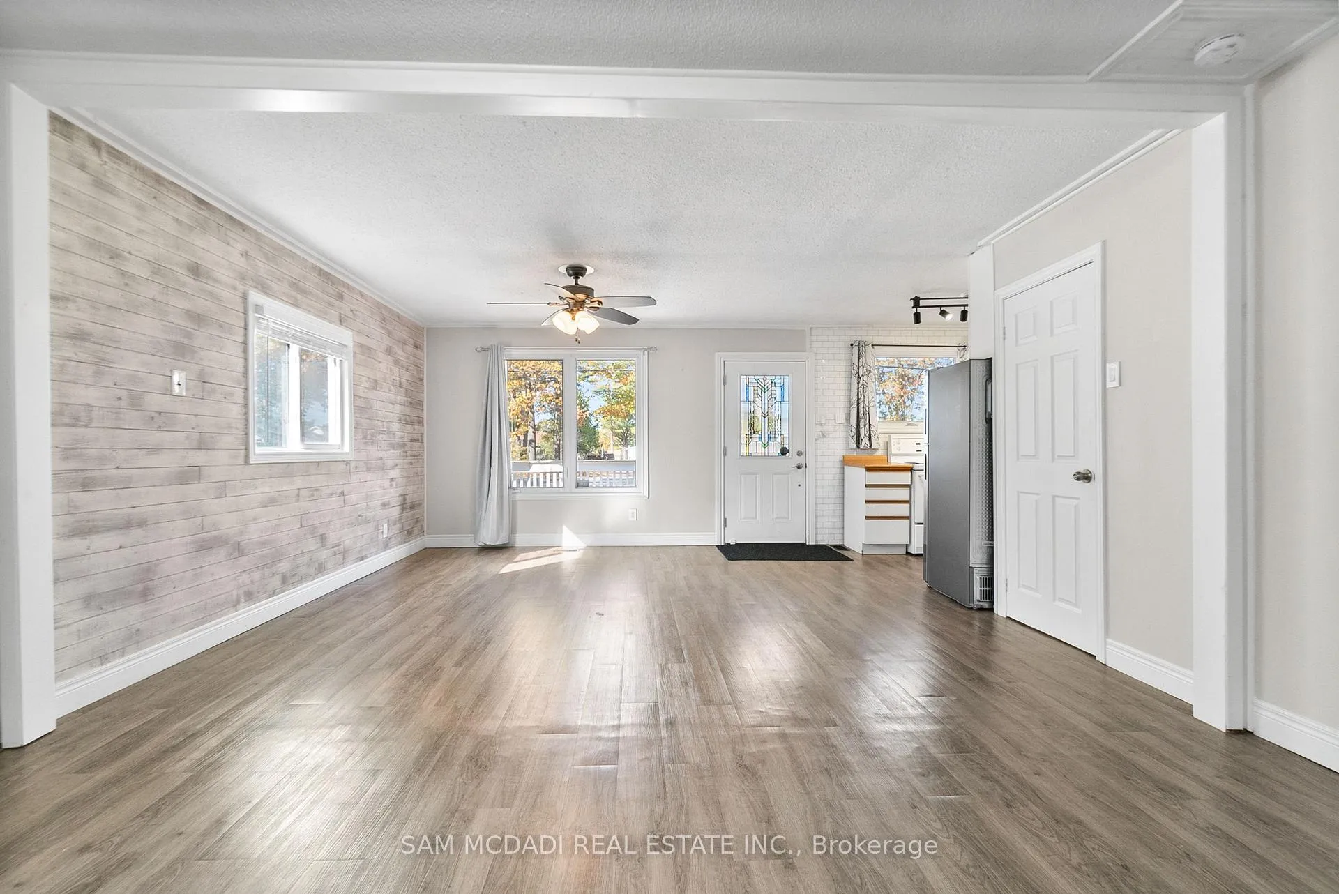 Photo 11 of 1805 River Road W, Wasaga Beach — HOMEH