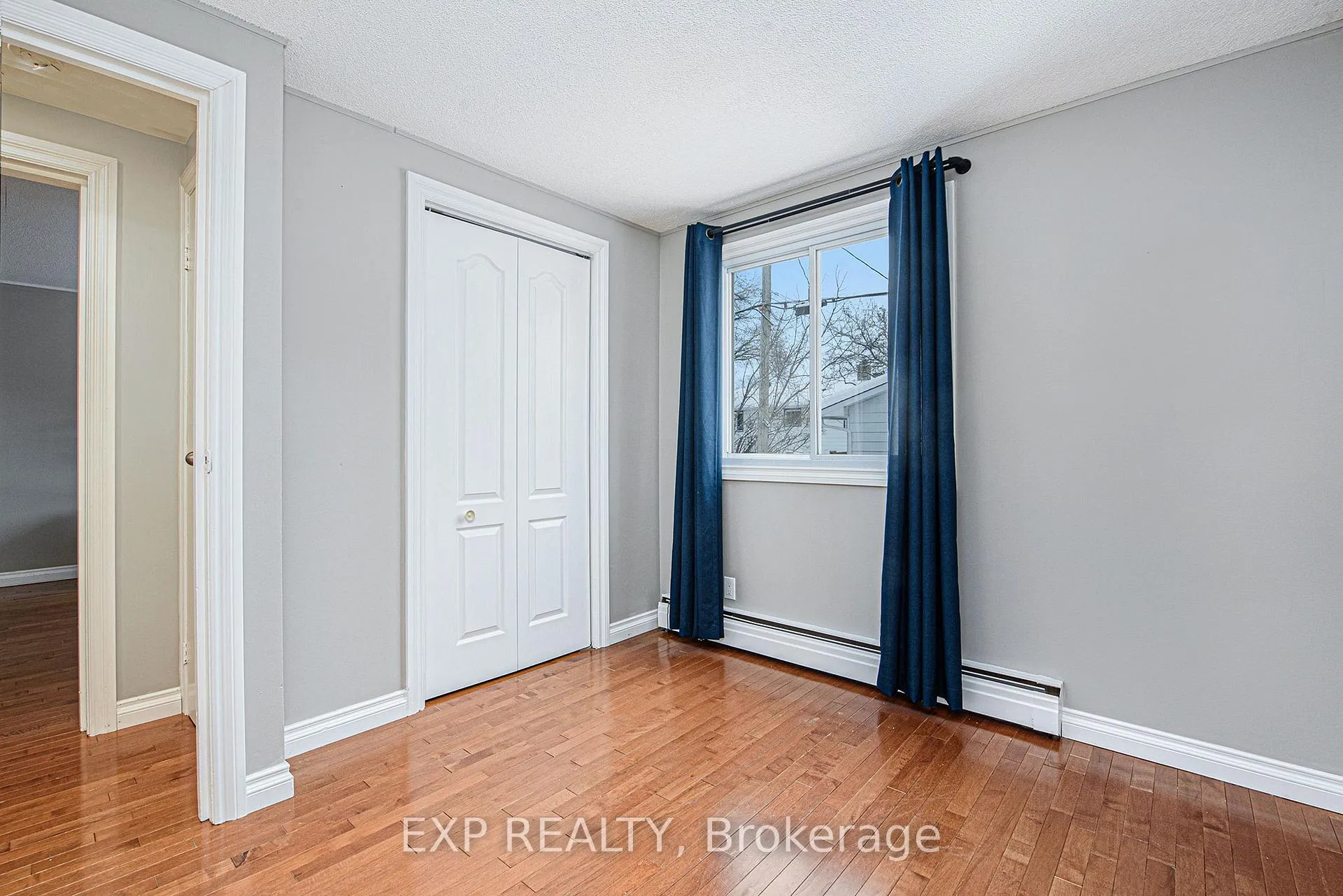 Photo 16 of 1513 Queenswood Crescent, Ottawa, Bilberry Creek/Queenswood Heights — HOMEH