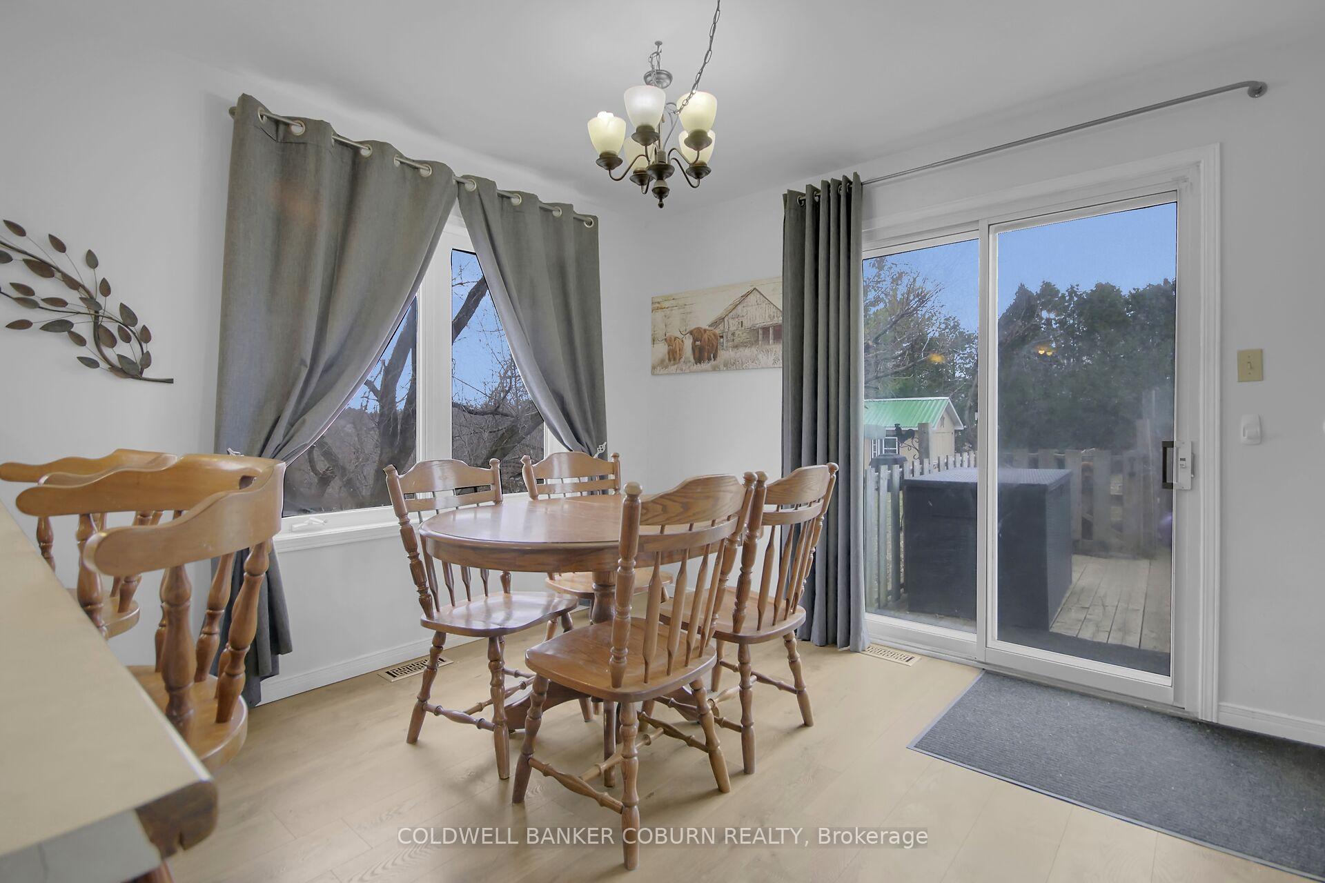 Photo 8 of 10658 Main Street, North Dundas, North Dundas (Mountain) Twp — HOMEH