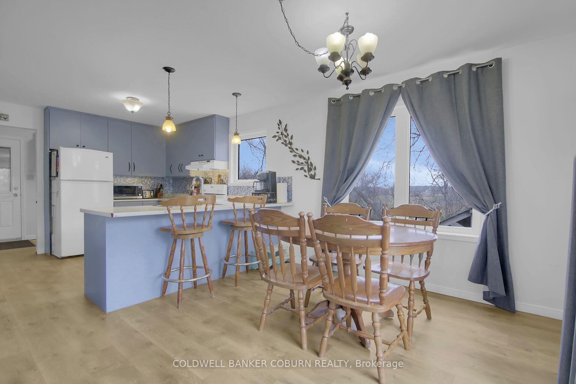 Photo 9 of 10658 Main Street, North Dundas, North Dundas (Mountain) Twp — HOMEH