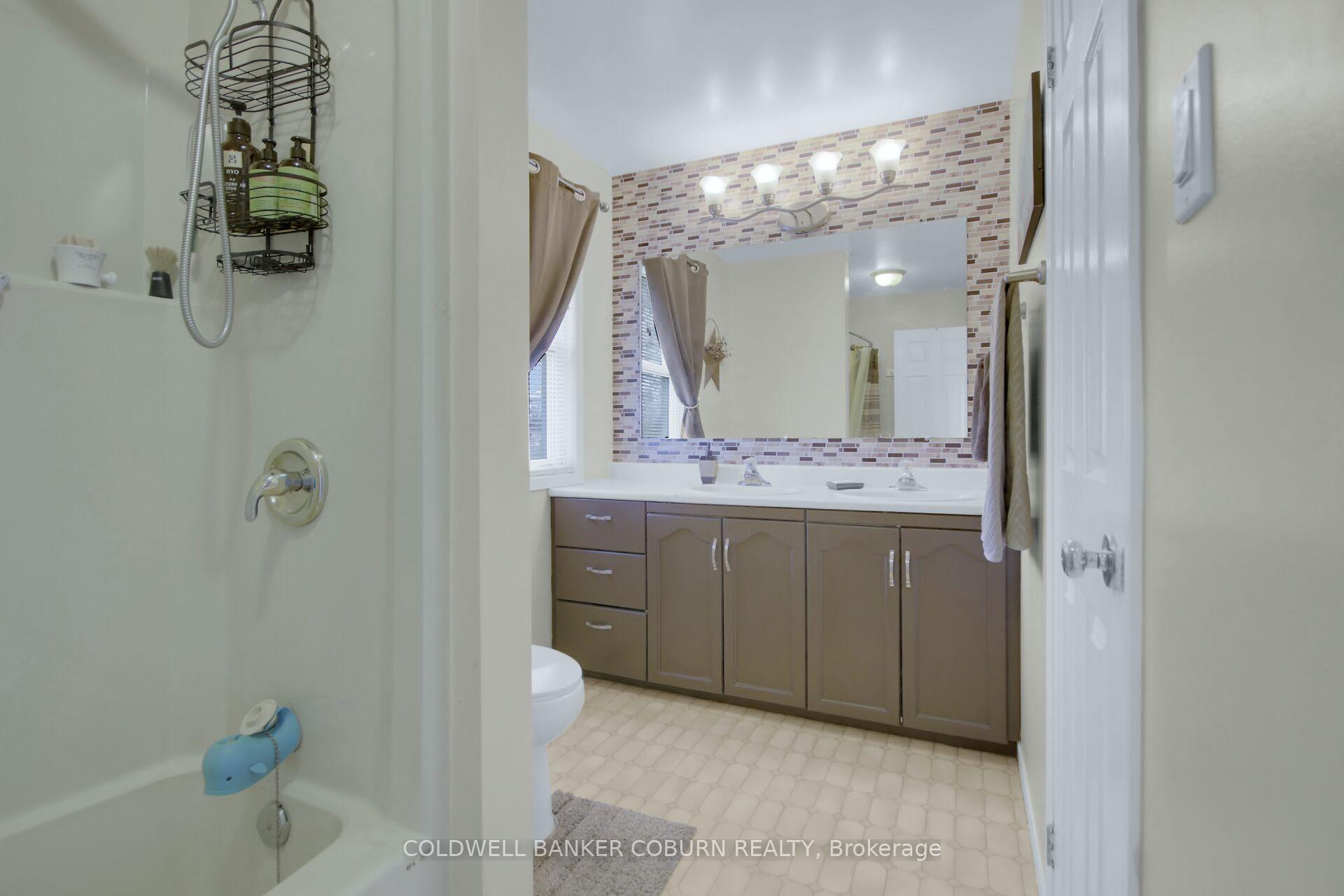 Photo 23 of 10658 Main Street, North Dundas, North Dundas (Mountain) Twp — HOMEH