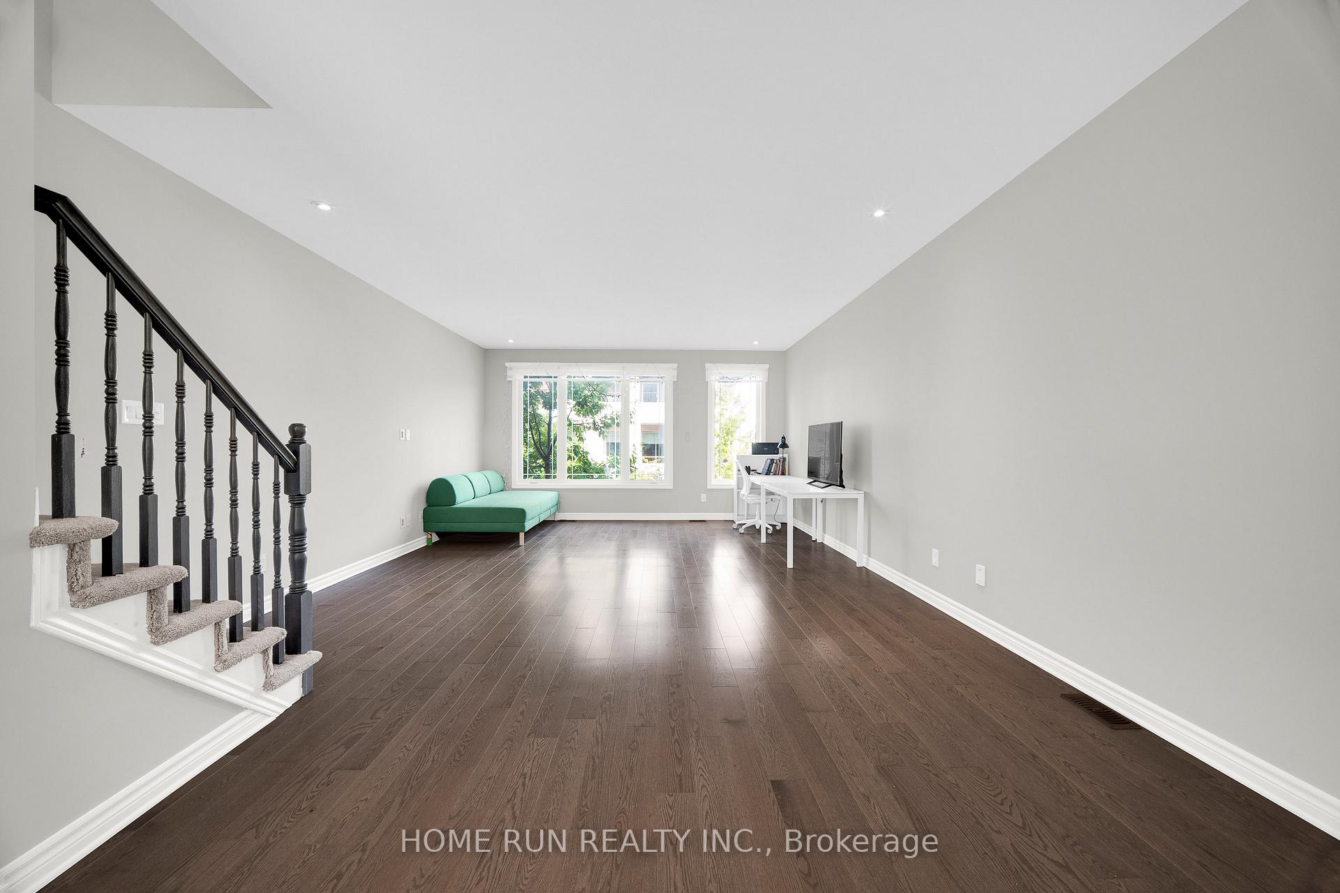 Photo 12 of 347 LeBoutillier Avenue, Ottawa, Carson Meadows — HOMEH
