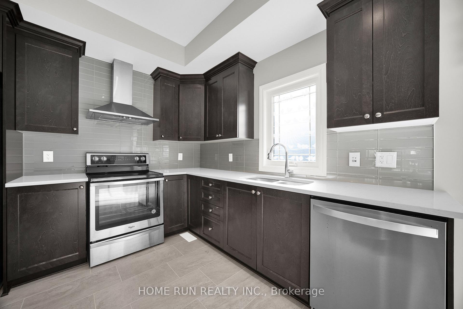 Photo 19 of 347 LeBoutillier Avenue, Ottawa, Carson Meadows — HOMEH