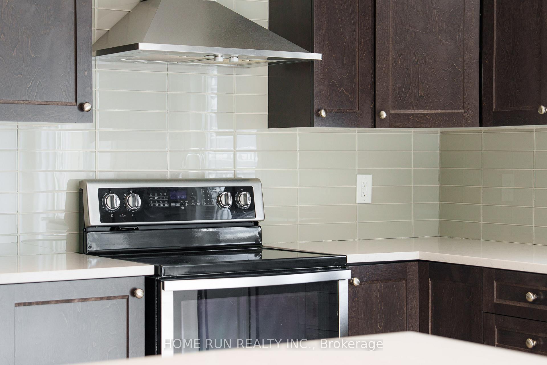 Photo 20 of 347 LeBoutillier Avenue, Ottawa, Carson Meadows — HOMEH