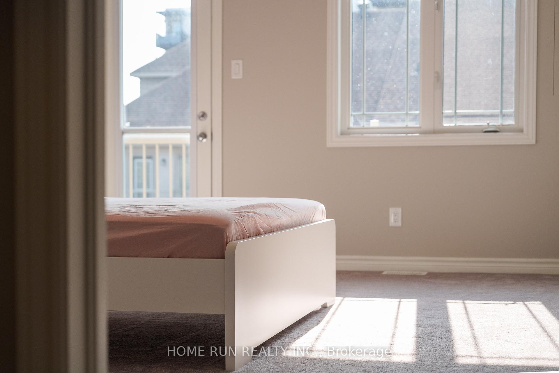 Photo 24 of 347 LeBoutillier Avenue, Ottawa, Carson Meadows — HOMEH