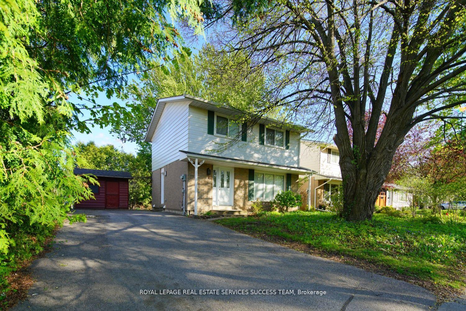 Photo 1 of 1355 Odessa Crescent, Oakville, College Park — HOMEH