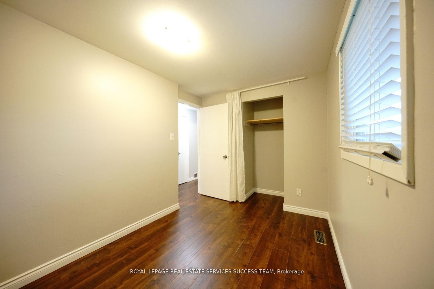 Photo 15 of 1355 Odessa Crescent, Oakville, College Park — HOMEH