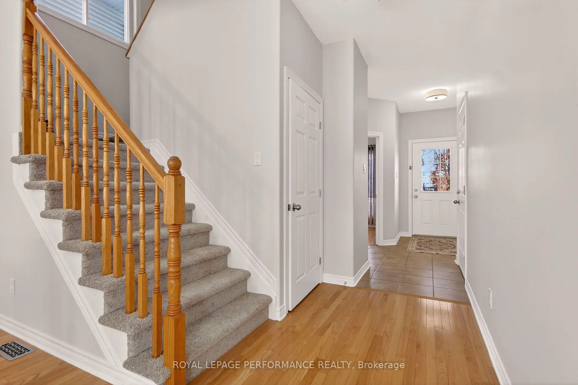 Photo 23 of 1910 Schroeder Crescent, Ottawa, Springridge/East Village — HOMEH