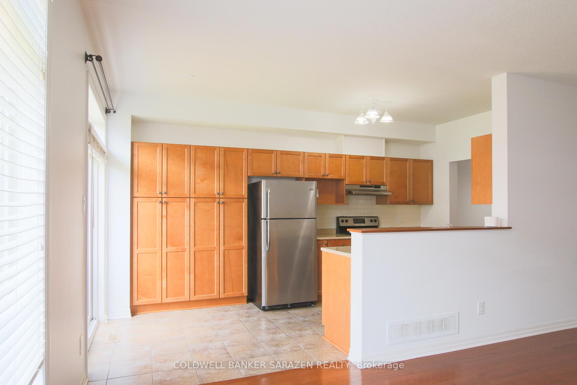 Photo 4 of 667 Spring Valley Drive, Ottawa, Mer Bleue/Bradley Estates/Anderson Park — HOMEH