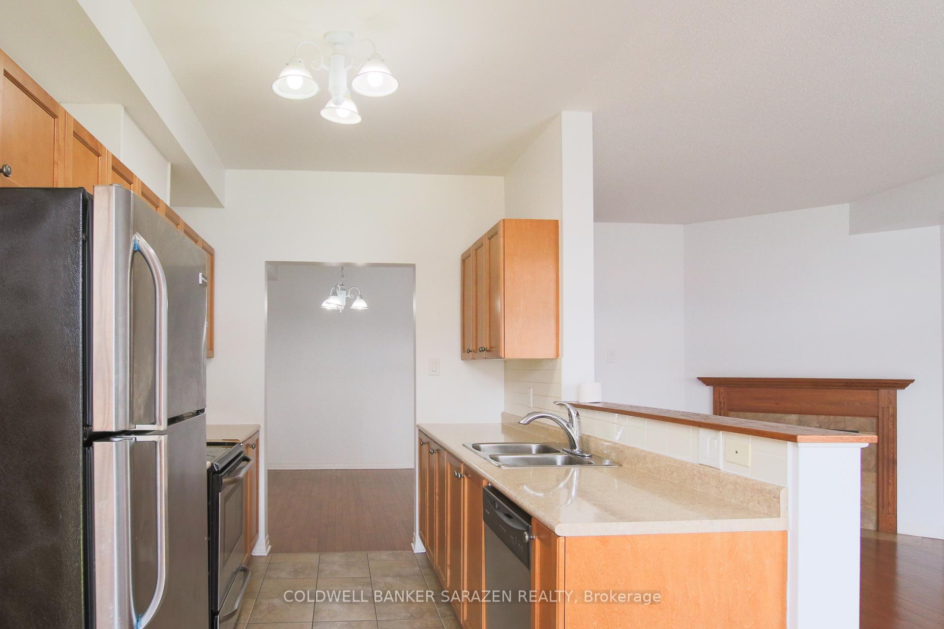 Photo 5 of 667 Spring Valley Drive, Ottawa, Mer Bleue/Bradley Estates/Anderson Park — HOMEH