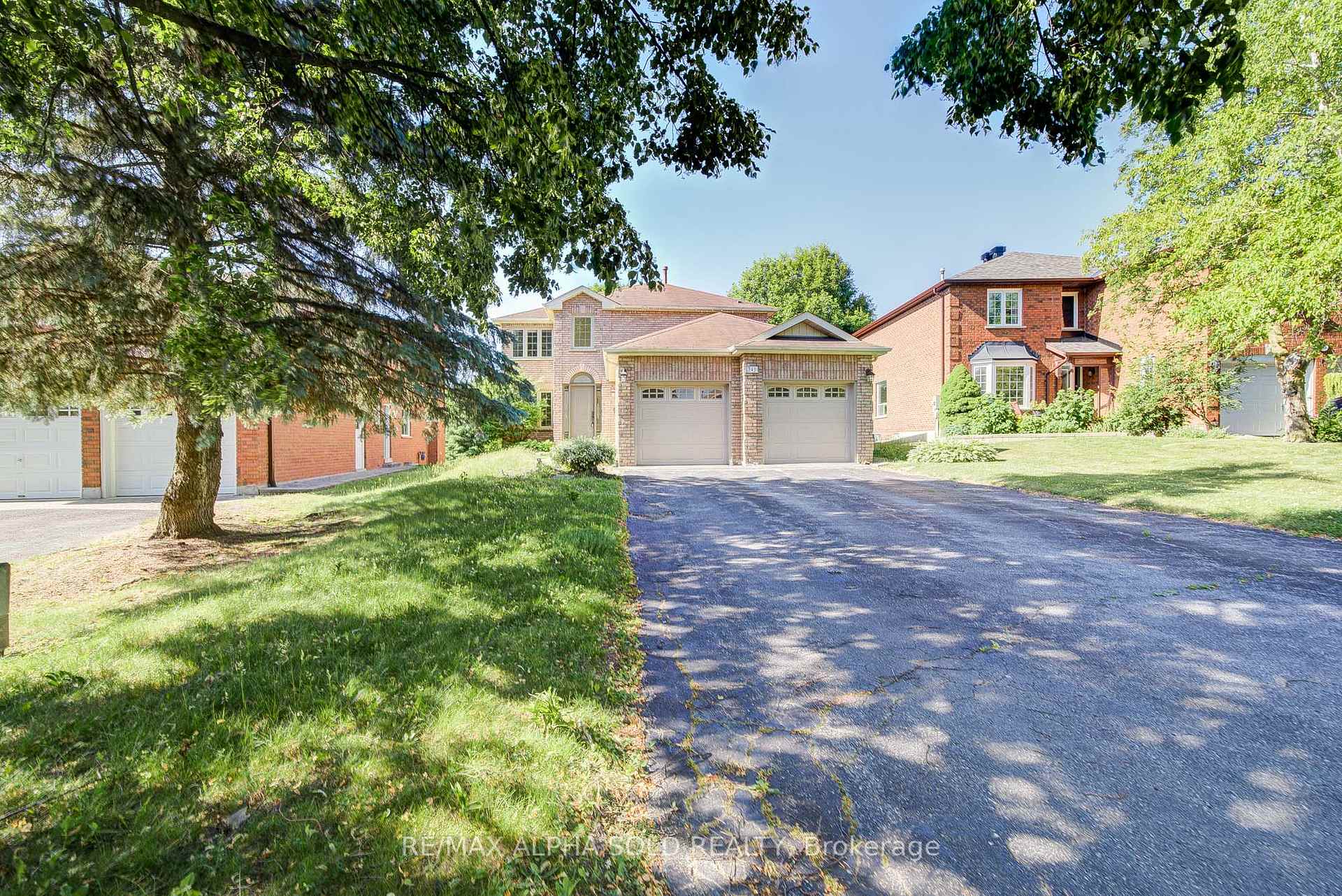 Front of 341 Jelley Avenue