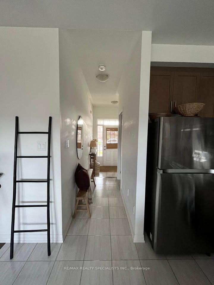 Photo 6 of 77 Casserley Crescent, New Tecumseth, Tottenham — HOMEH