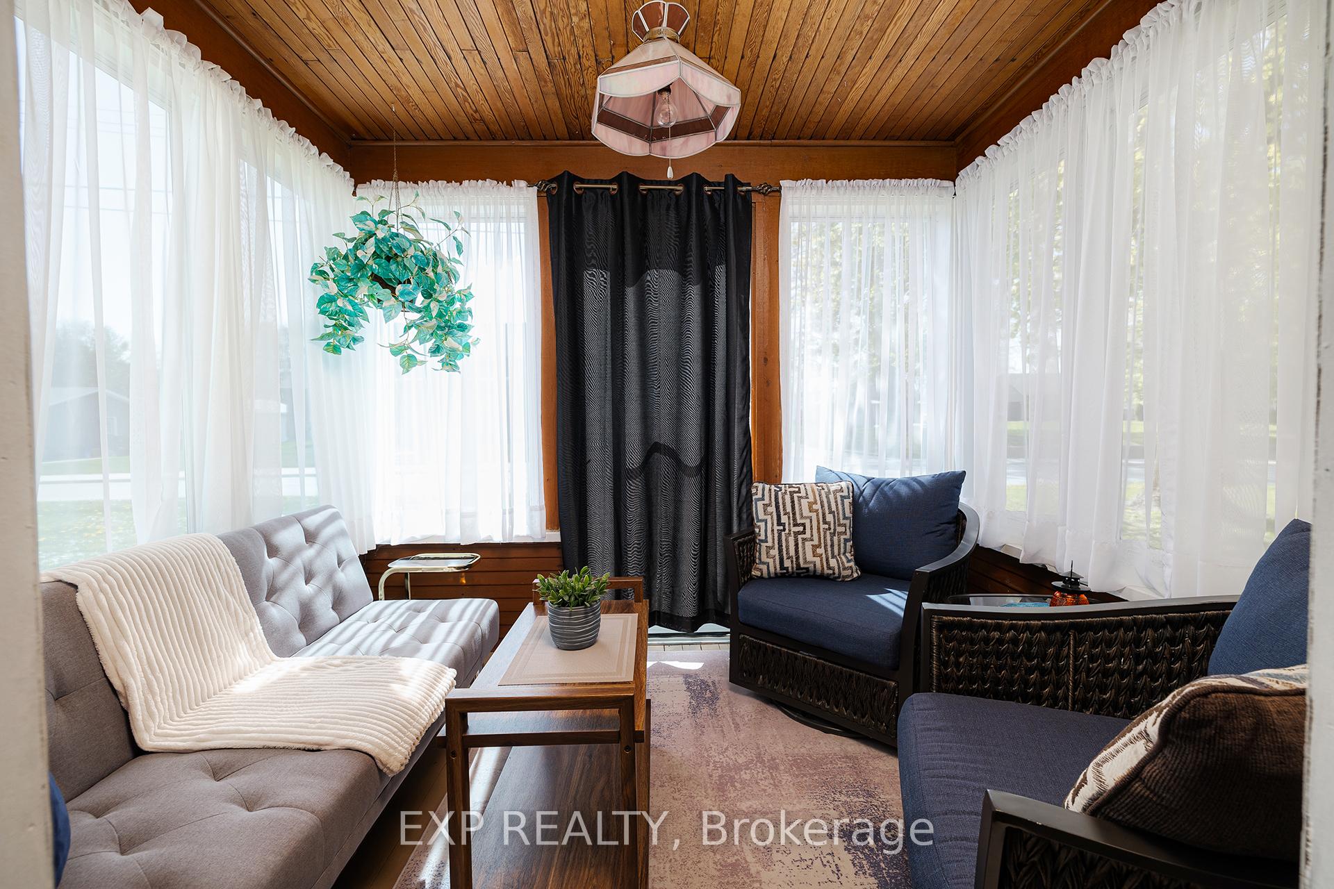 Photo 11 of 628 Josephine Street, North Huron, Wingham — HOMEH