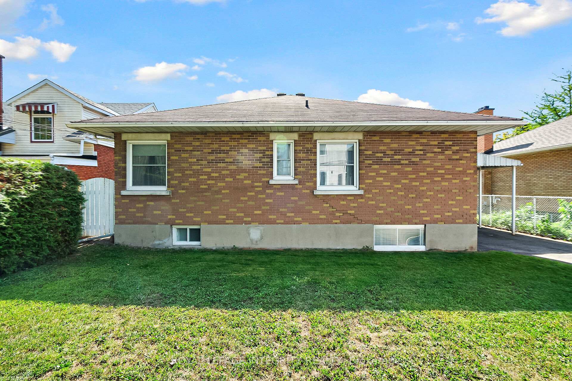 Photo 5 of 81 Drouin Avenue, Ottawa, Overbrook — HOMEH