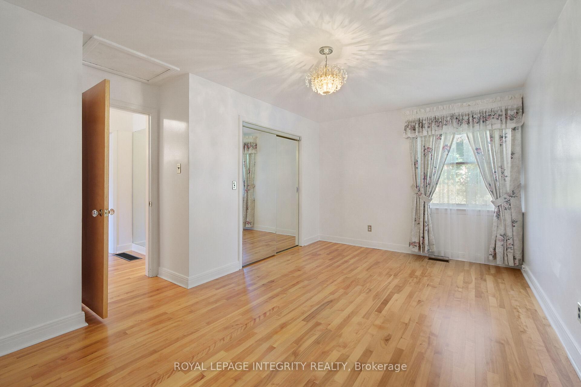 Photo 23 of 81 Drouin Avenue, Ottawa, Overbrook — HOMEH
