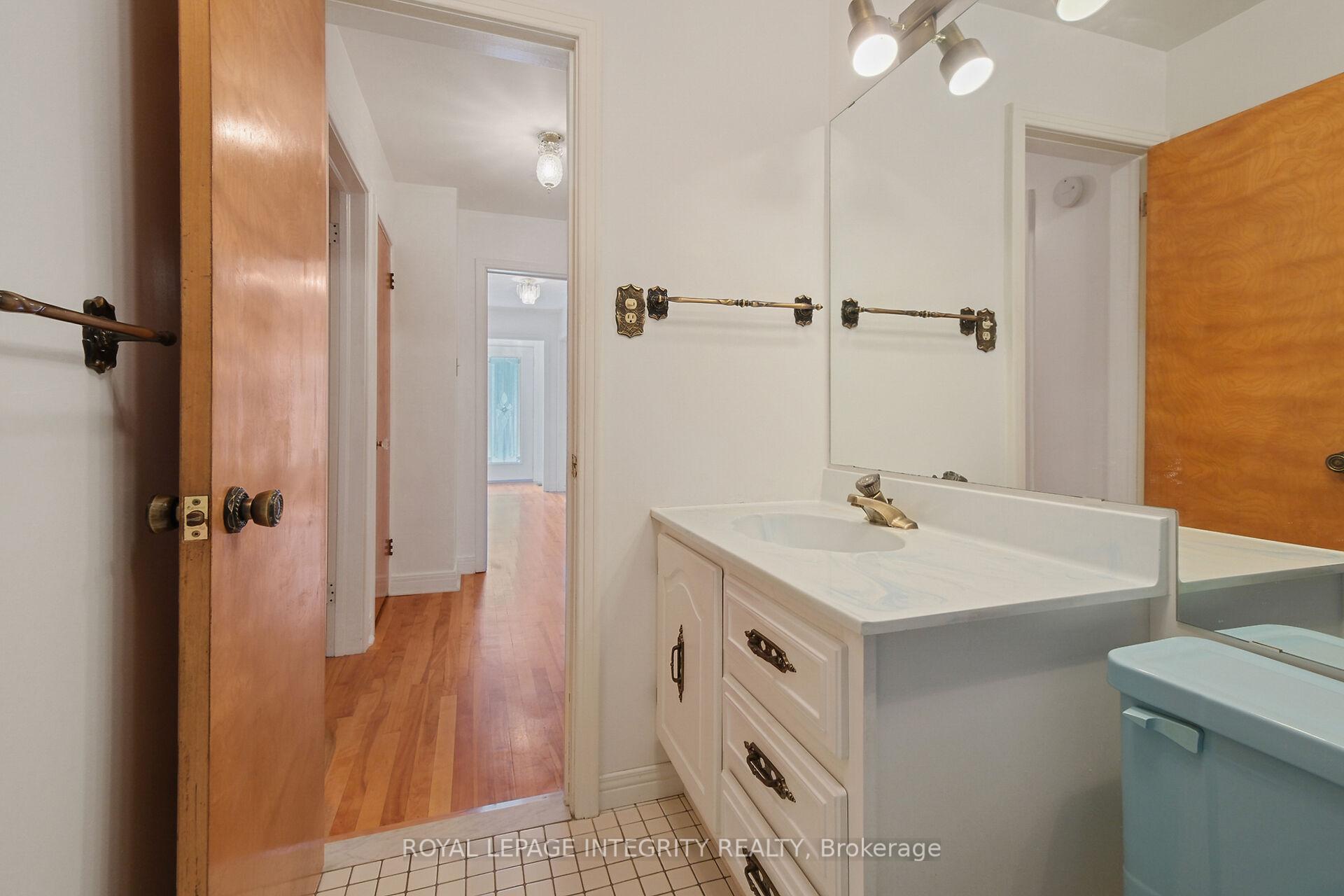 Photo 29 of 81 Drouin Avenue, Ottawa, Overbrook — HOMEH