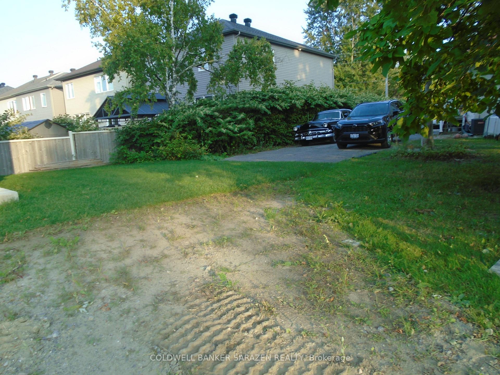 Photo 3 of 283 Enclave Walk E, Ottawa, Mer Bleue/Bradley Estates/Anderson Park — HOMEH