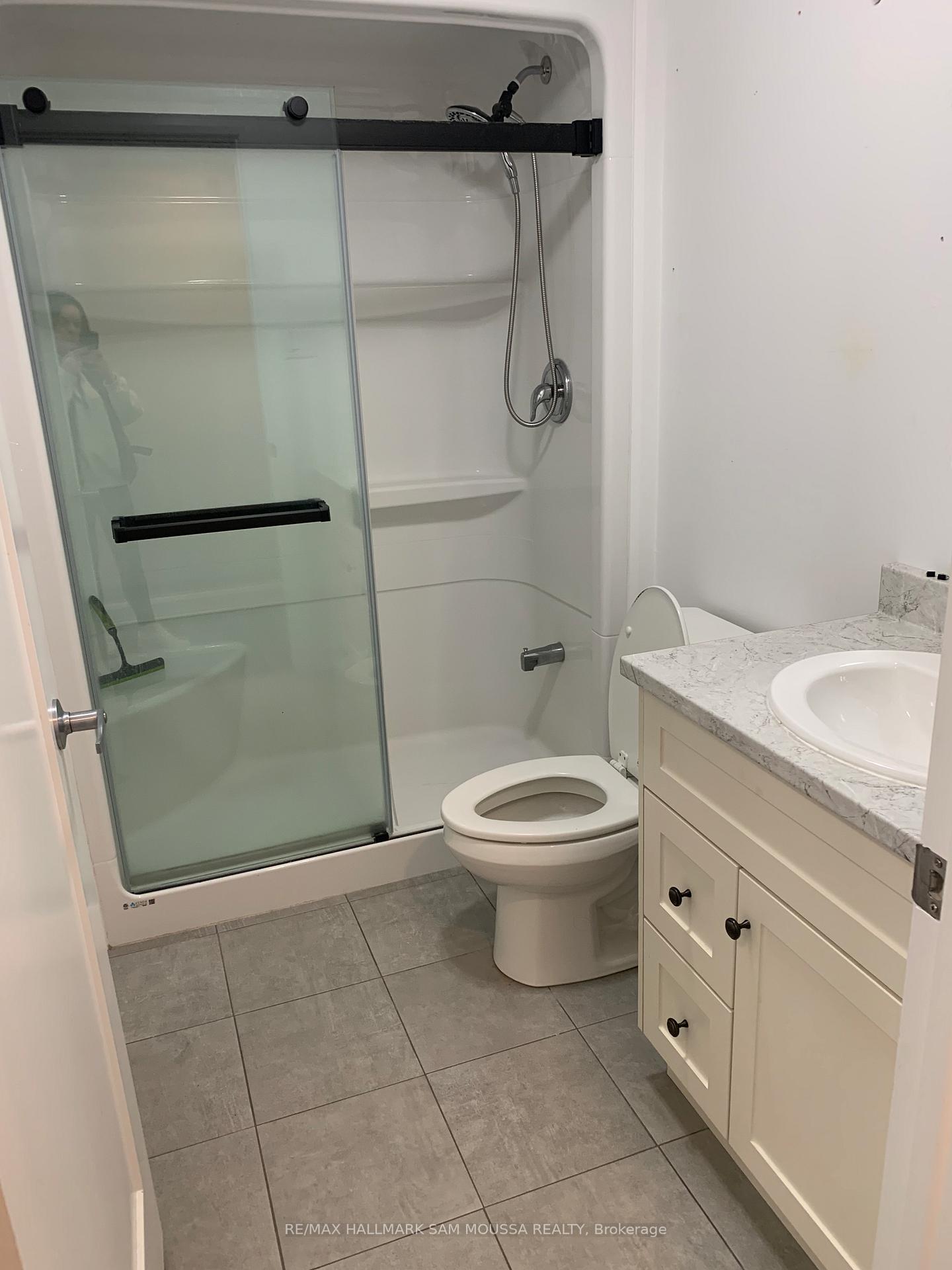 Photo 3 of Unit A, 29 Senators Gate Drive, Perth — HOMEH