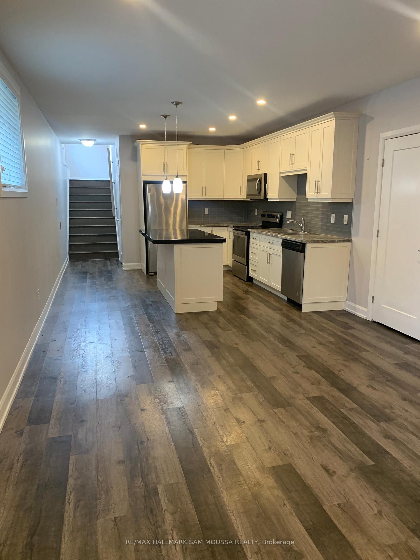 Photo 8 of Unit A, 29 Senators Gate Drive, Perth — HOMEH