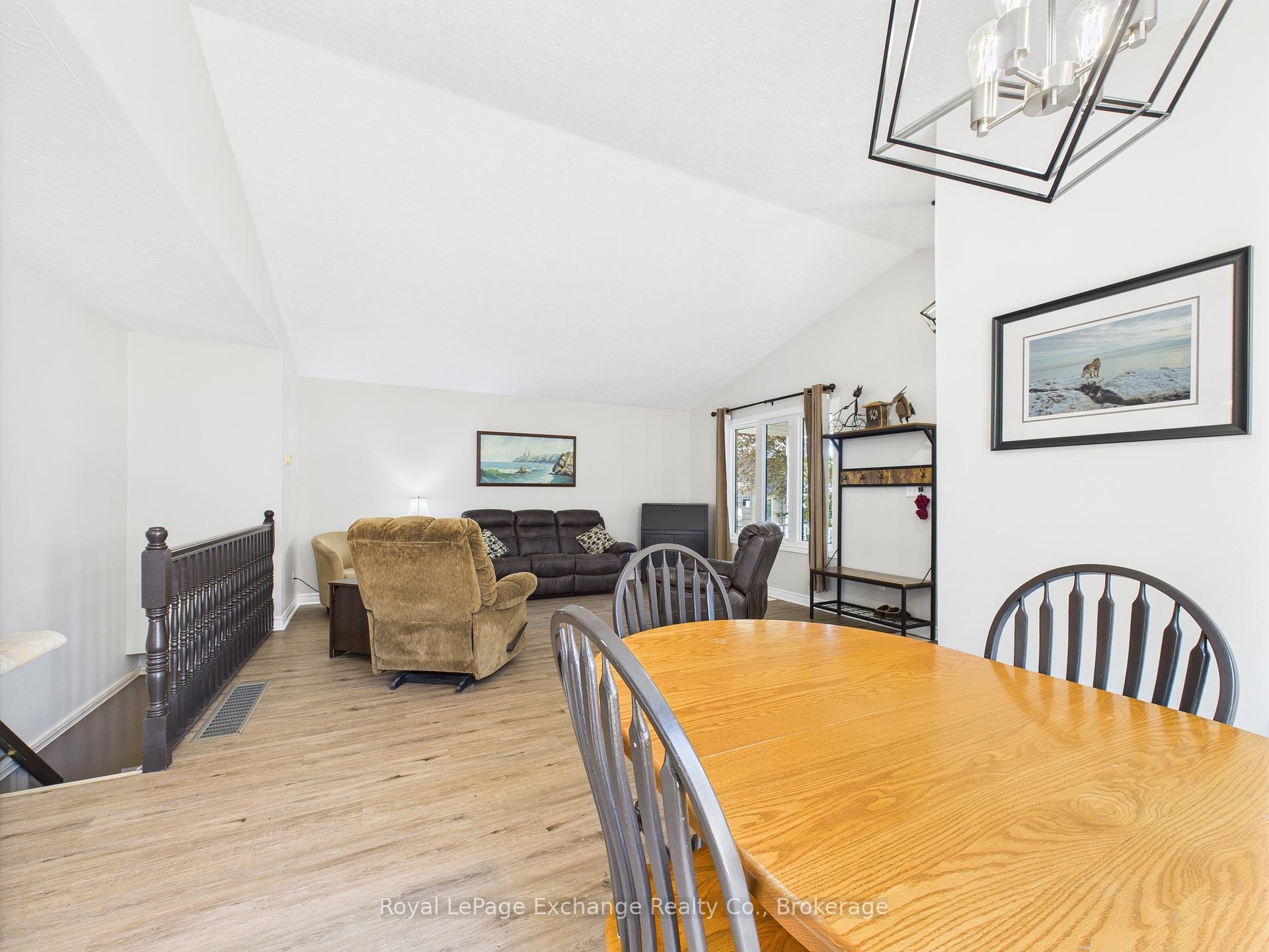 Photo 9 of 415 Highland Drive, North Huron, Wingham — HOMEH