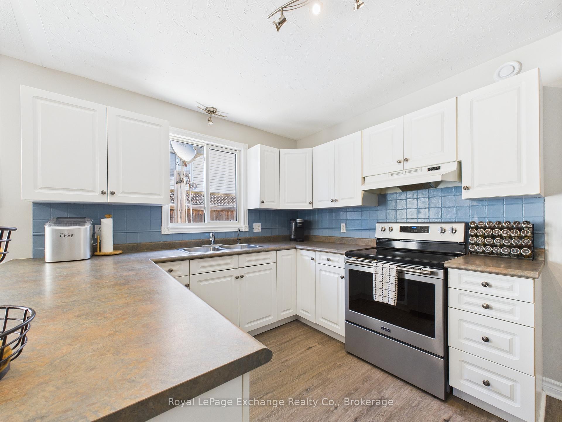 Photo 10 of 415 Highland Drive, North Huron, Wingham — HOMEH
