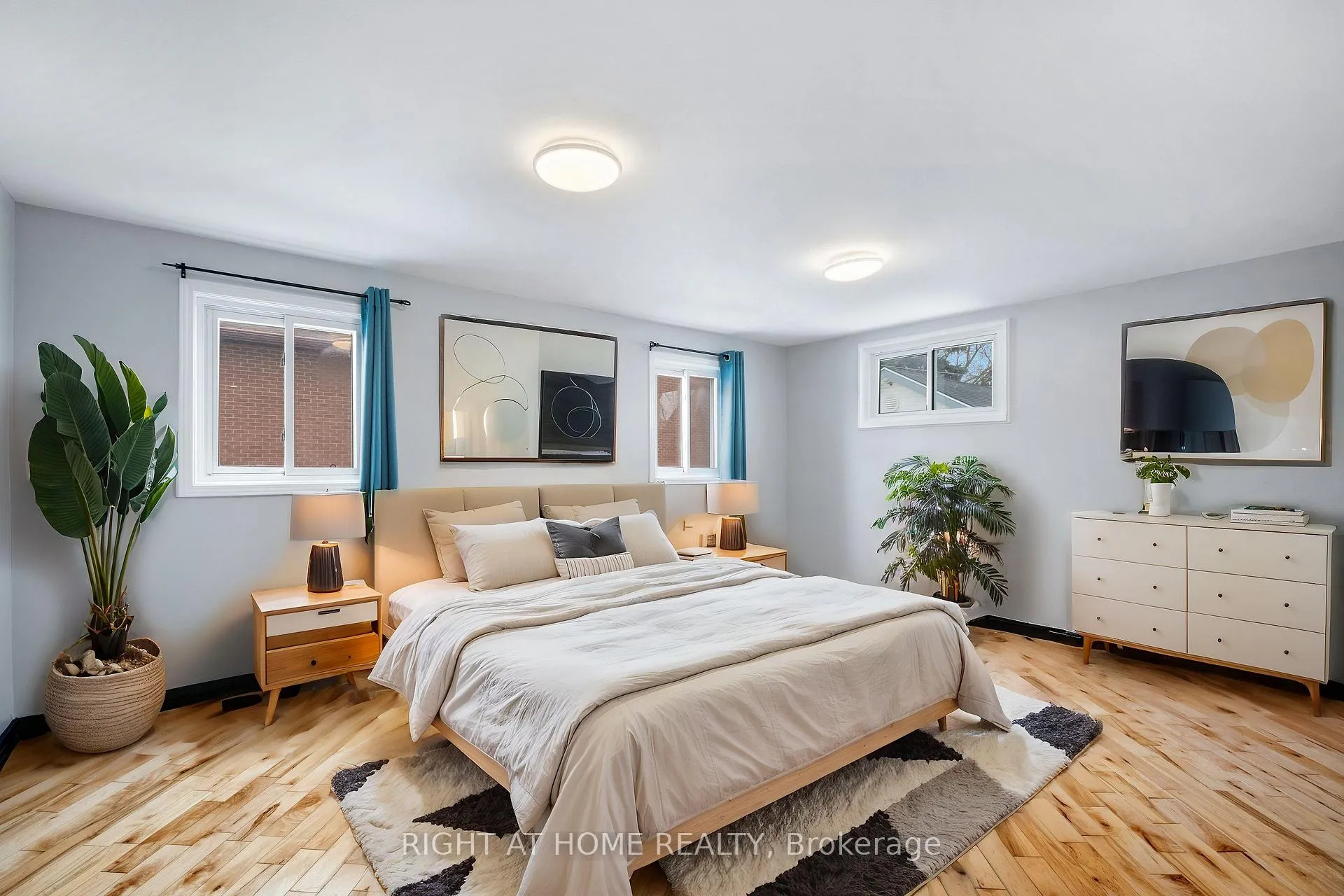 Photo 18 of 7813 Mulhern Street, Niagara Falls, Ascot — HOMEH