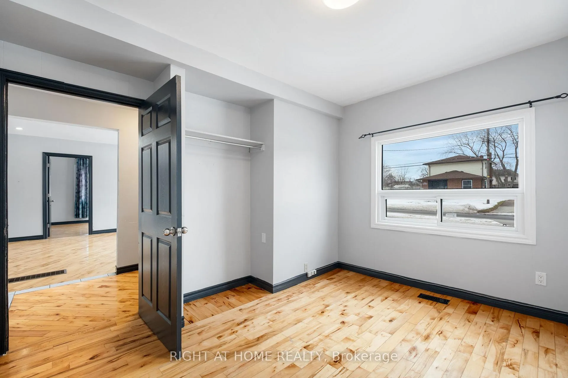 Photo 22 of 7813 Mulhern Street, Niagara Falls, Ascot — HOMEH