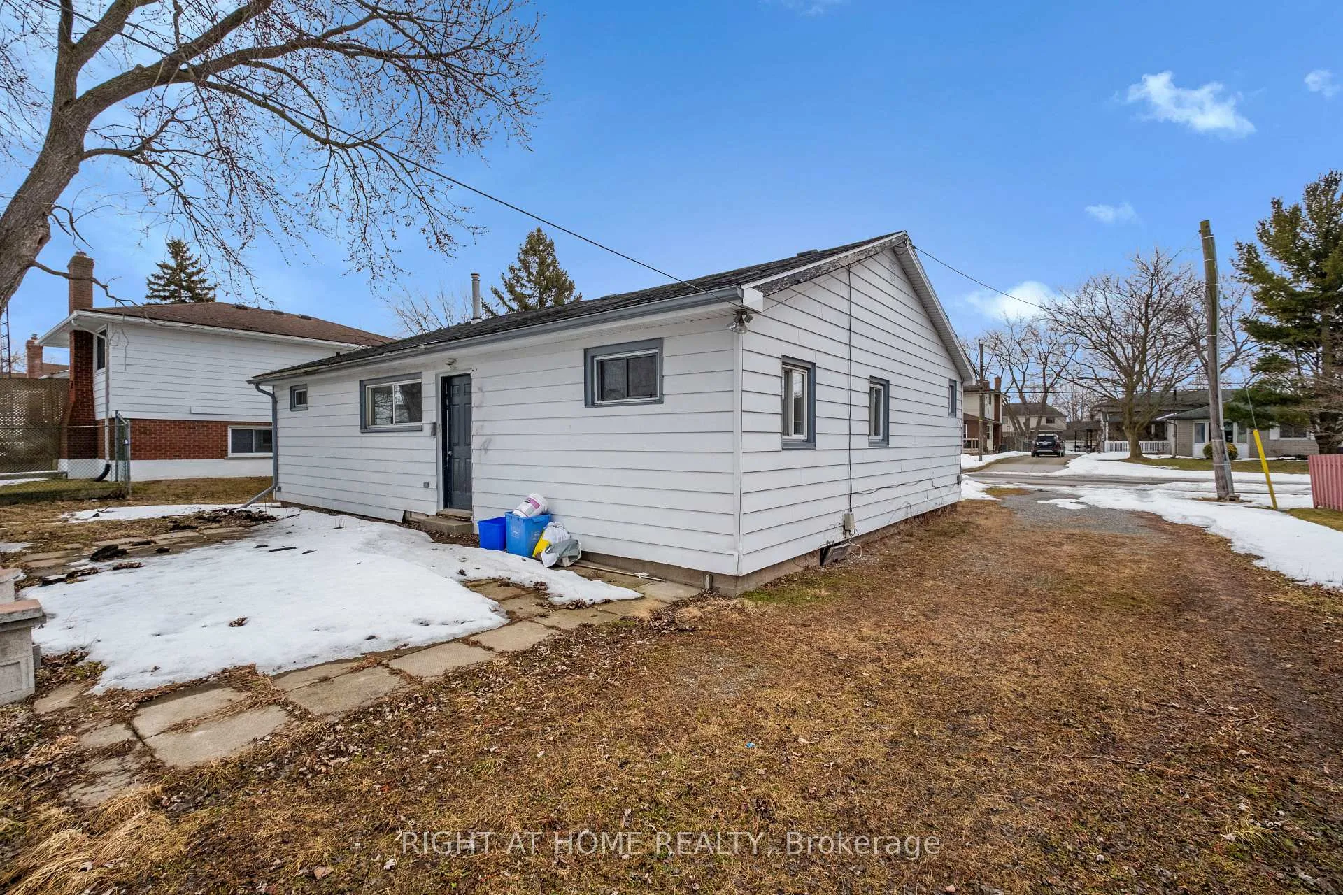 Photo 30 of 7813 Mulhern Street, Niagara Falls, Ascot — HOMEH