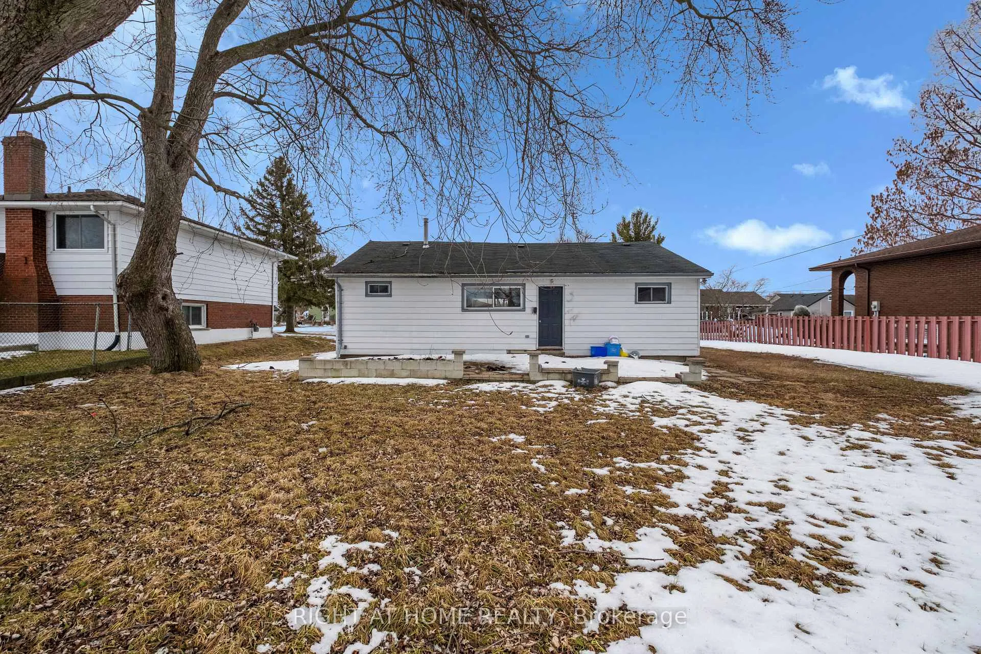 Photo 31 of 7813 Mulhern Street, Niagara Falls, Ascot — HOMEH