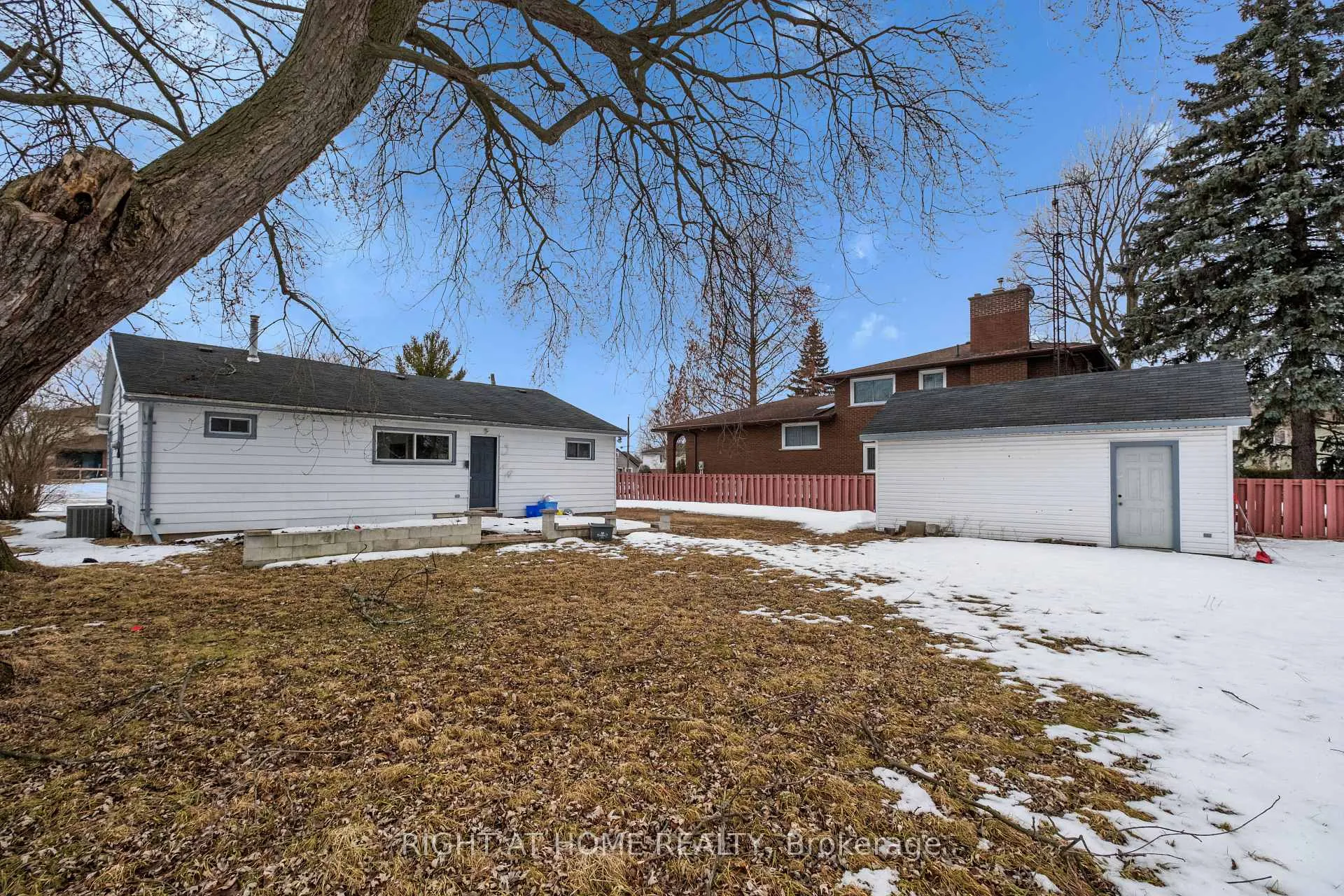 Photo 32 of 7813 Mulhern Street, Niagara Falls, Ascot — HOMEH