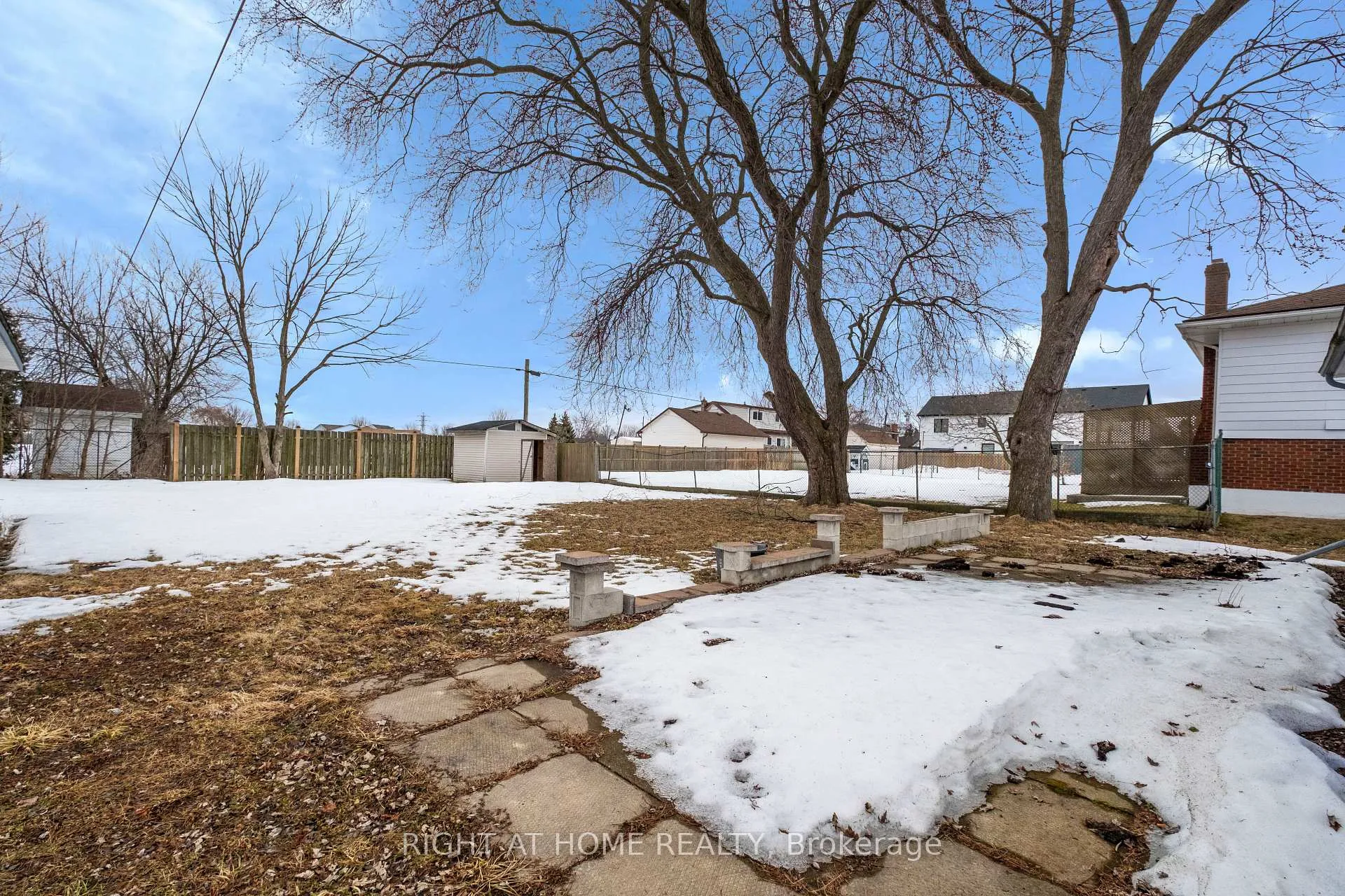 Photo 33 of 7813 Mulhern Street, Niagara Falls, Ascot — HOMEH