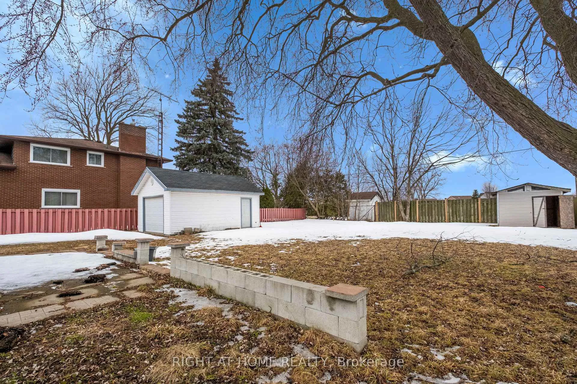 Photo 35 of 7813 Mulhern Street, Niagara Falls, Ascot — HOMEH