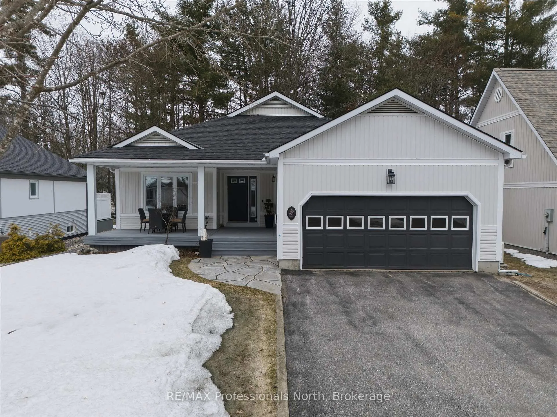 Photo 2 of 8 Woods Hollow, Gravenhurst, Muskoka (S) — HOMEH