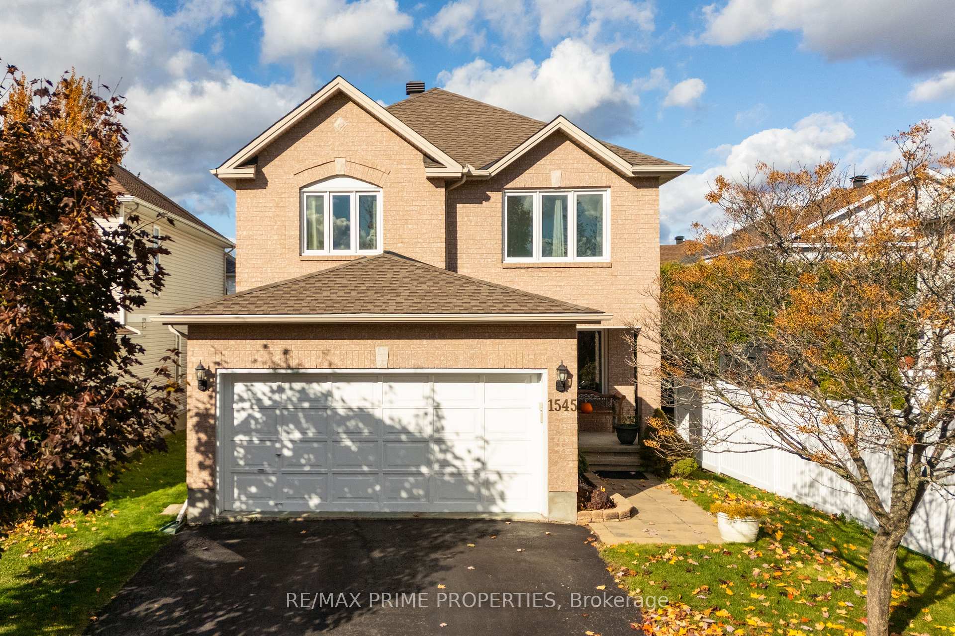 Photo 1 of 1545 Senateurs Way, Ottawa, Fallingbrook/Pineridge — HOMEH