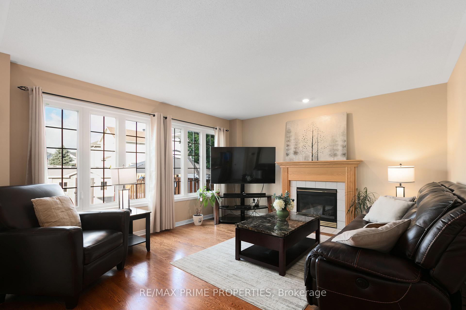 Photo 10 of 1545 Senateurs Way, Ottawa, Fallingbrook/Pineridge — HOMEH