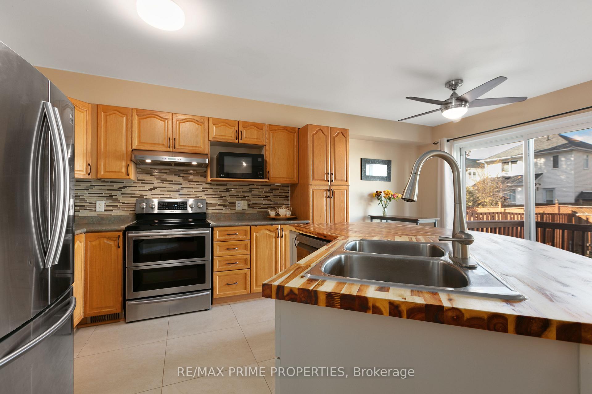 Photo 15 of 1545 Senateurs Way, Ottawa, Fallingbrook/Pineridge — HOMEH