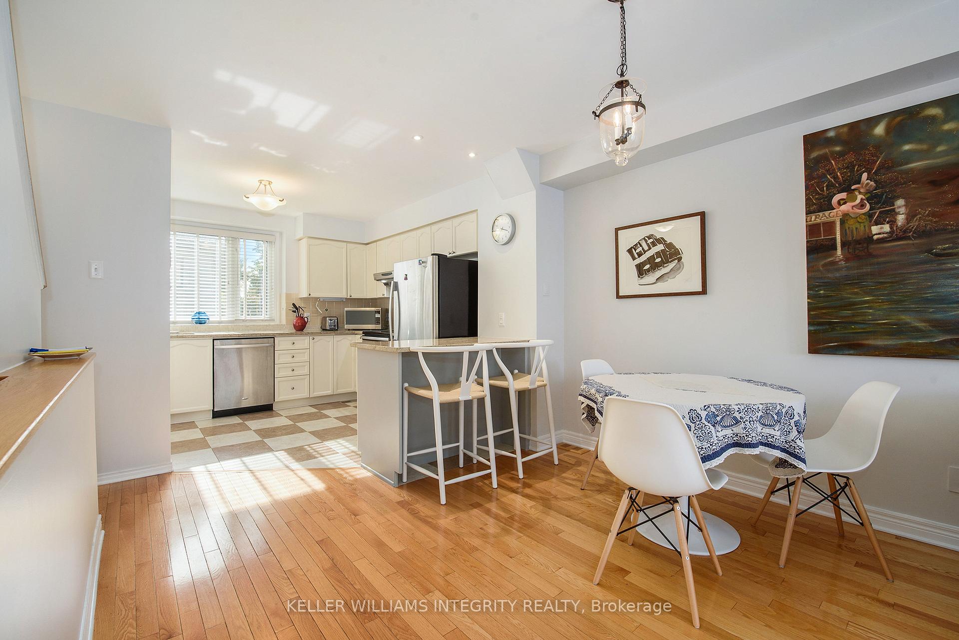 Photo 6 of 8 Cornerstone Private, Ottawa, Ottawa Centre/Golden Triangle — HOMEH