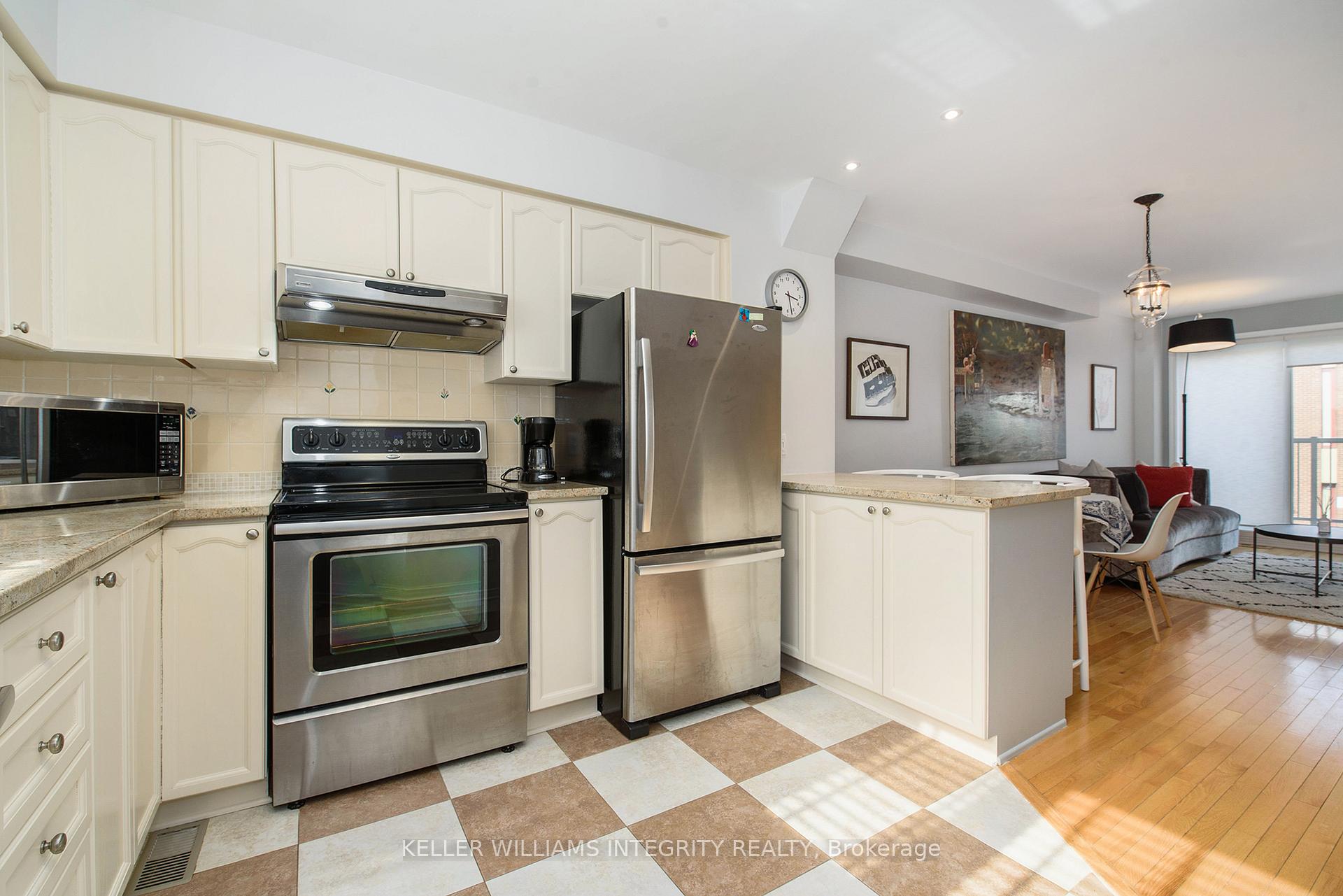 Photo 10 of 8 Cornerstone Private, Ottawa, Ottawa Centre/Golden Triangle — HOMEH