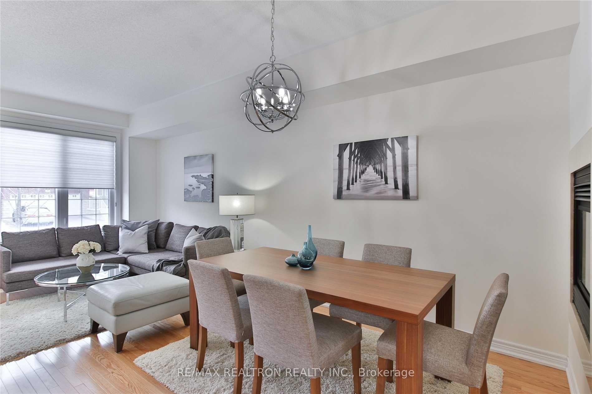Photo 4 of 43 Locust Terrace, Markham, Wismer — HOMEH
