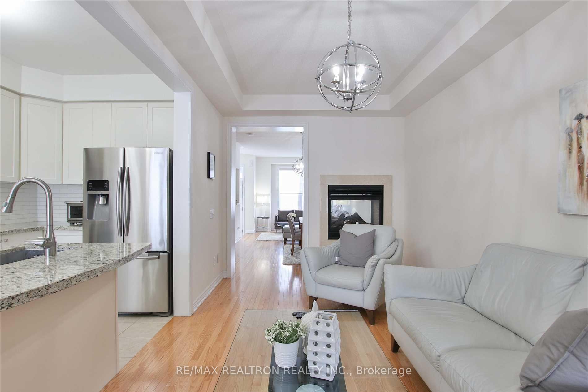 Photo 7 of 43 Locust Terrace, Markham, Wismer — HOMEH