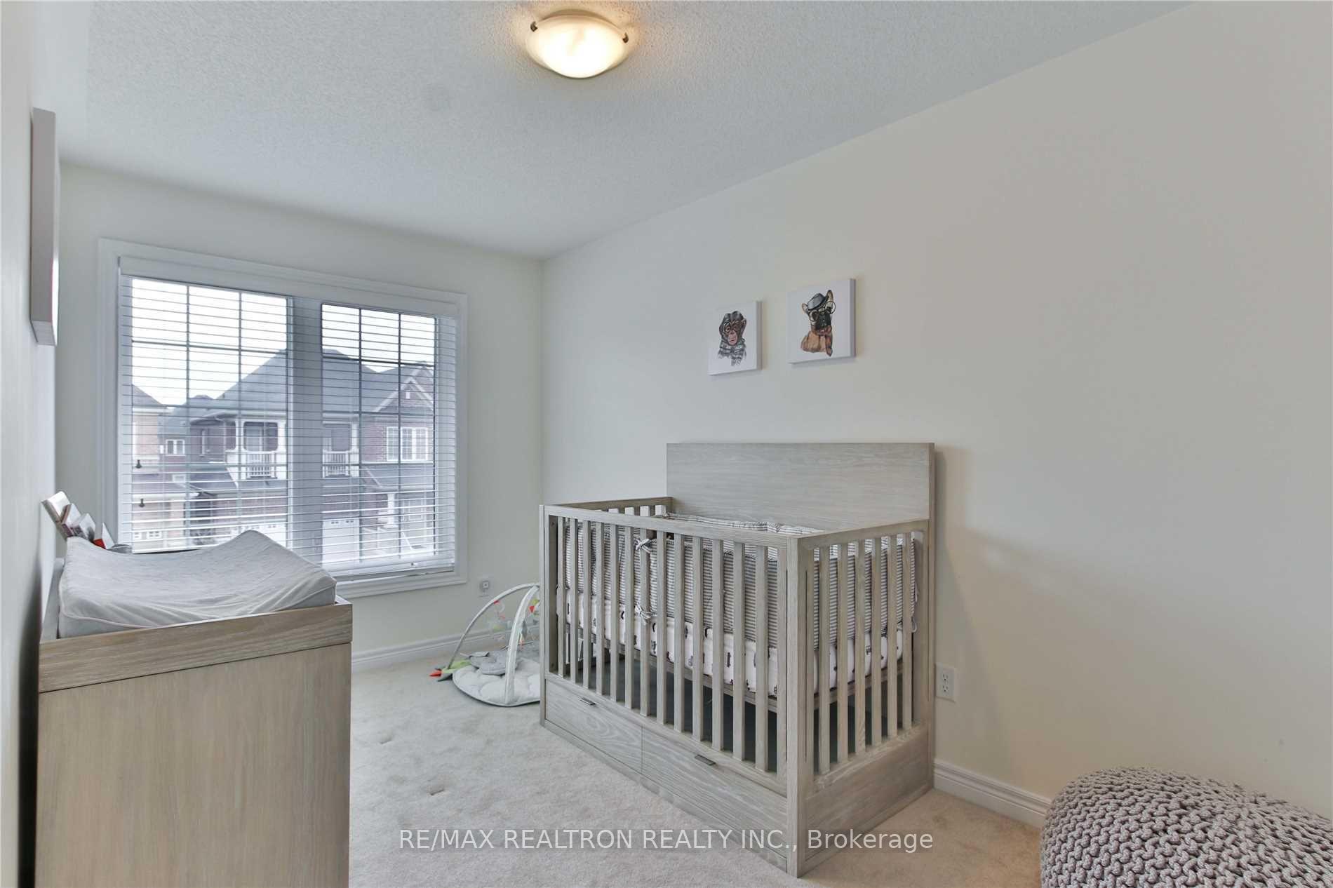 Photo 14 of 43 Locust Terrace, Markham, Wismer — HOMEH