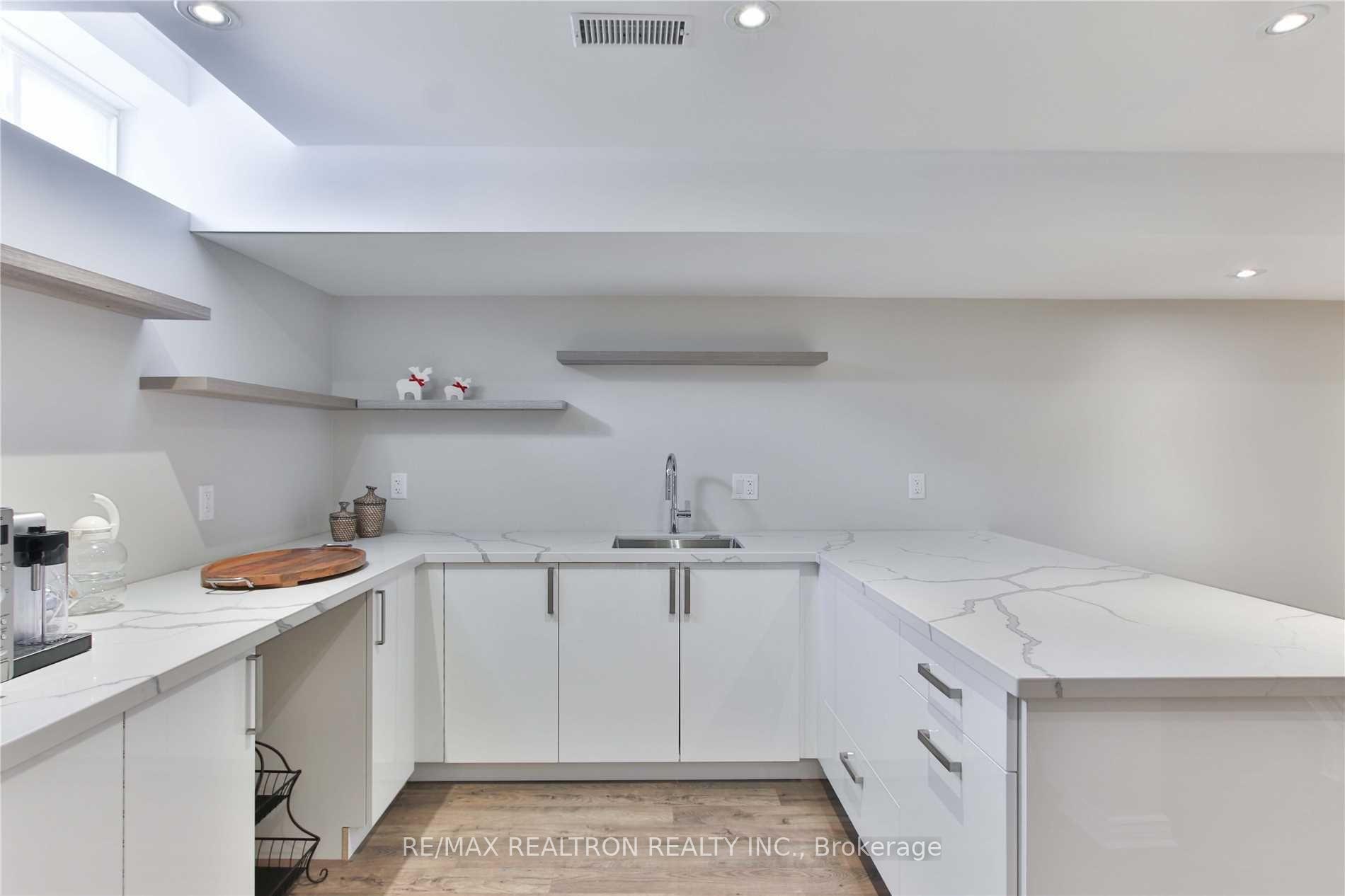 Photo 16 of 43 Locust Terrace, Markham, Wismer — HOMEH