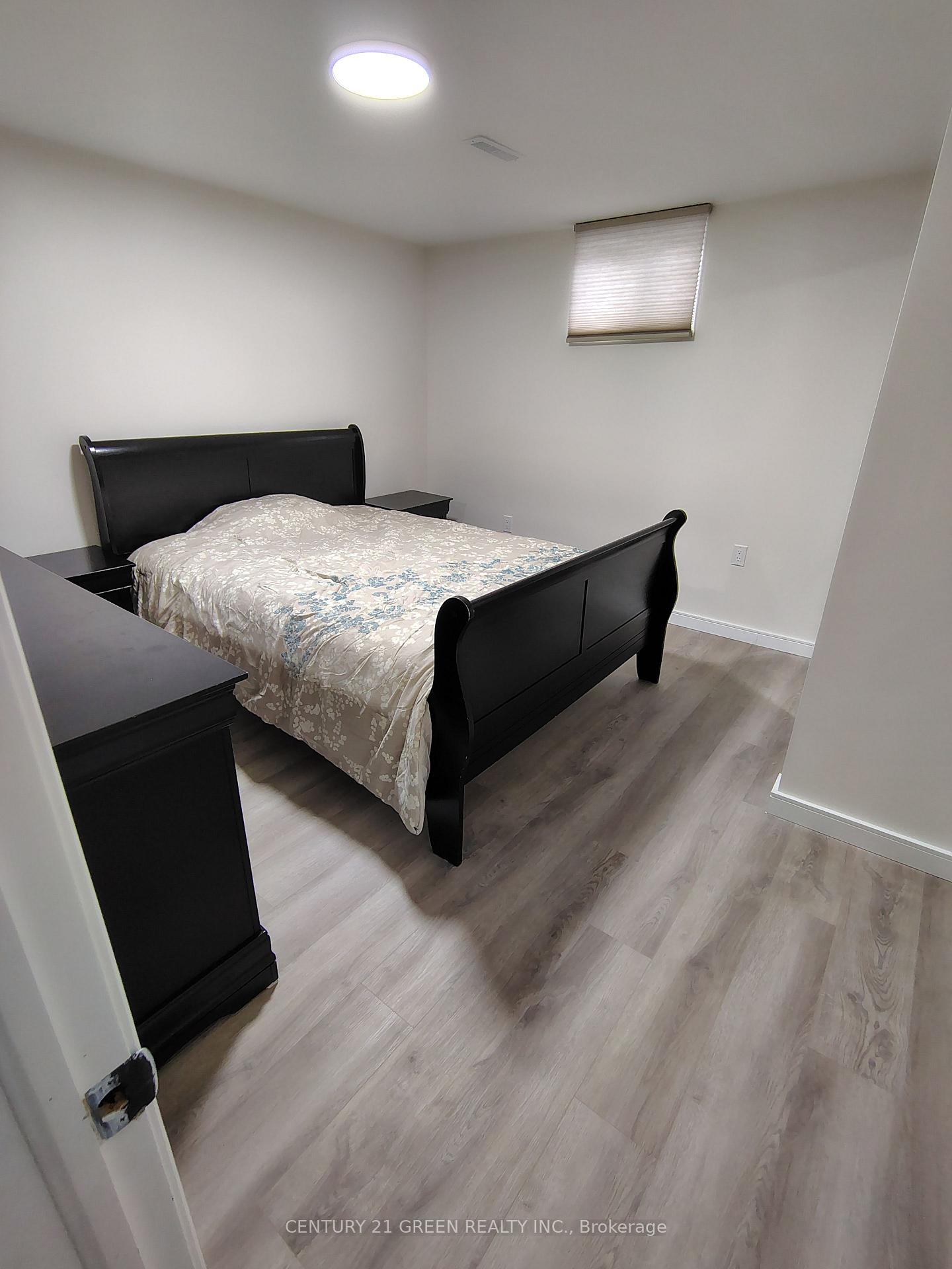 Photo 7 of 70 Orsett Street, Oakville, College Park — HOMEH