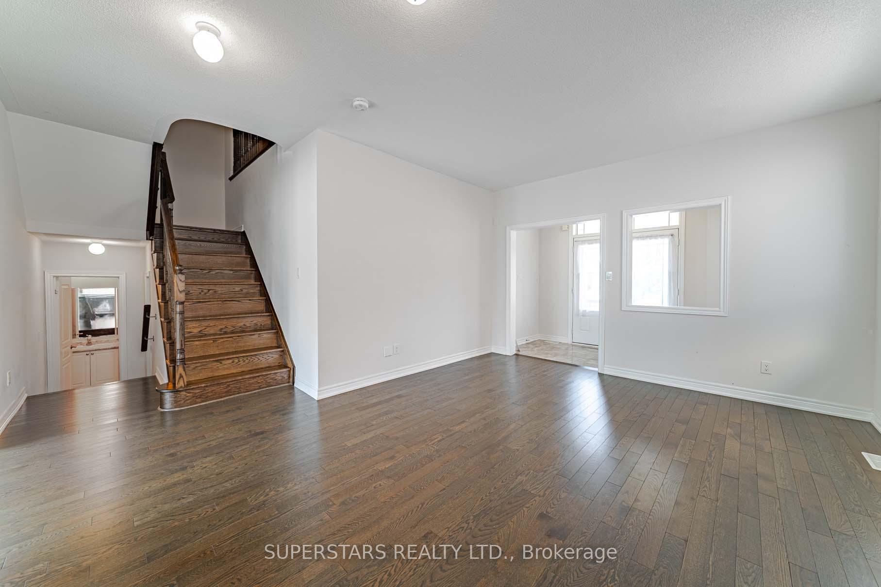 Photo 5 of 57 Pierce Place, New Tecumseth, Tottenham — HOMEH