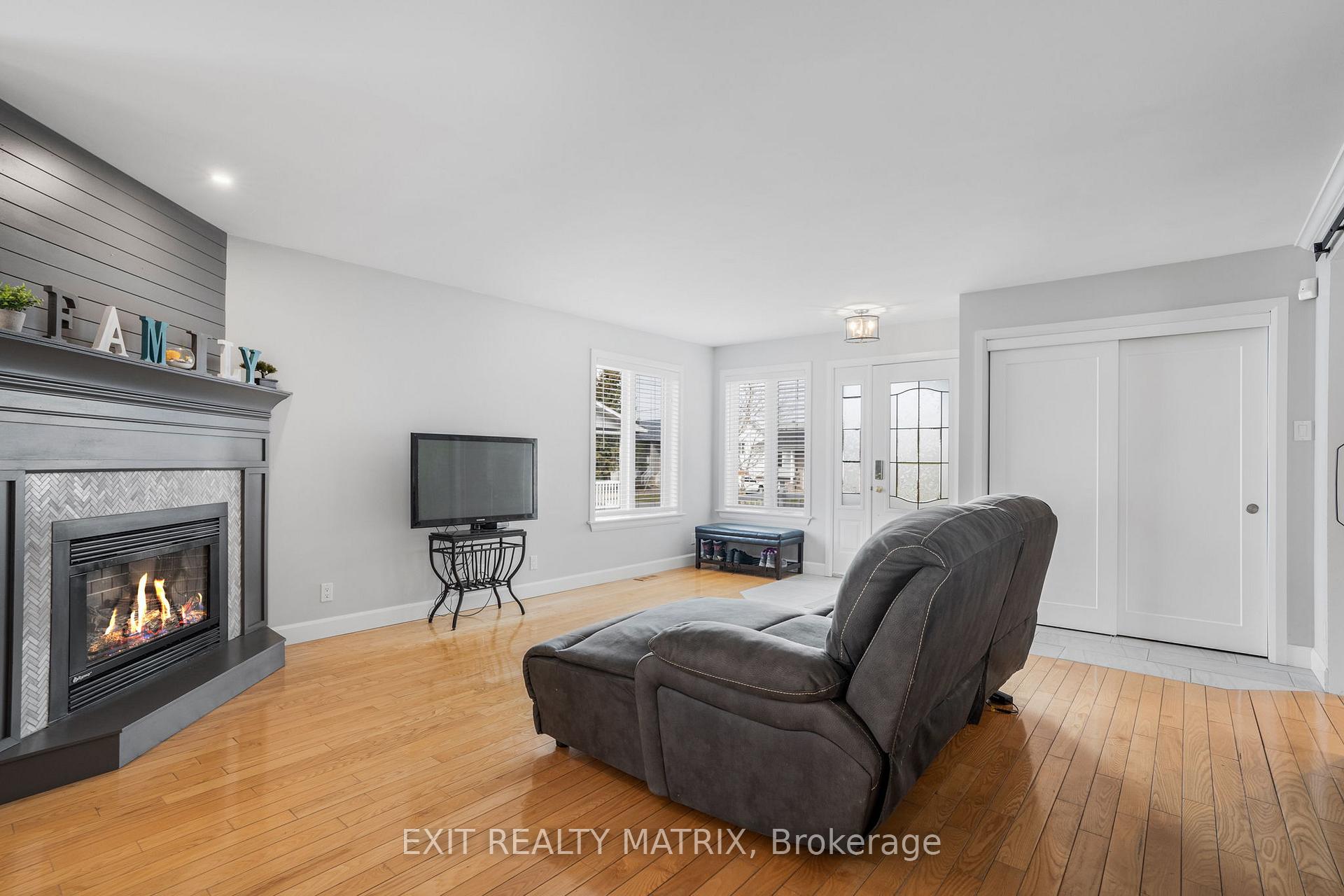 Photo 6 of 84 Anik Street, North Glengarry, Alexandria — HOMEH