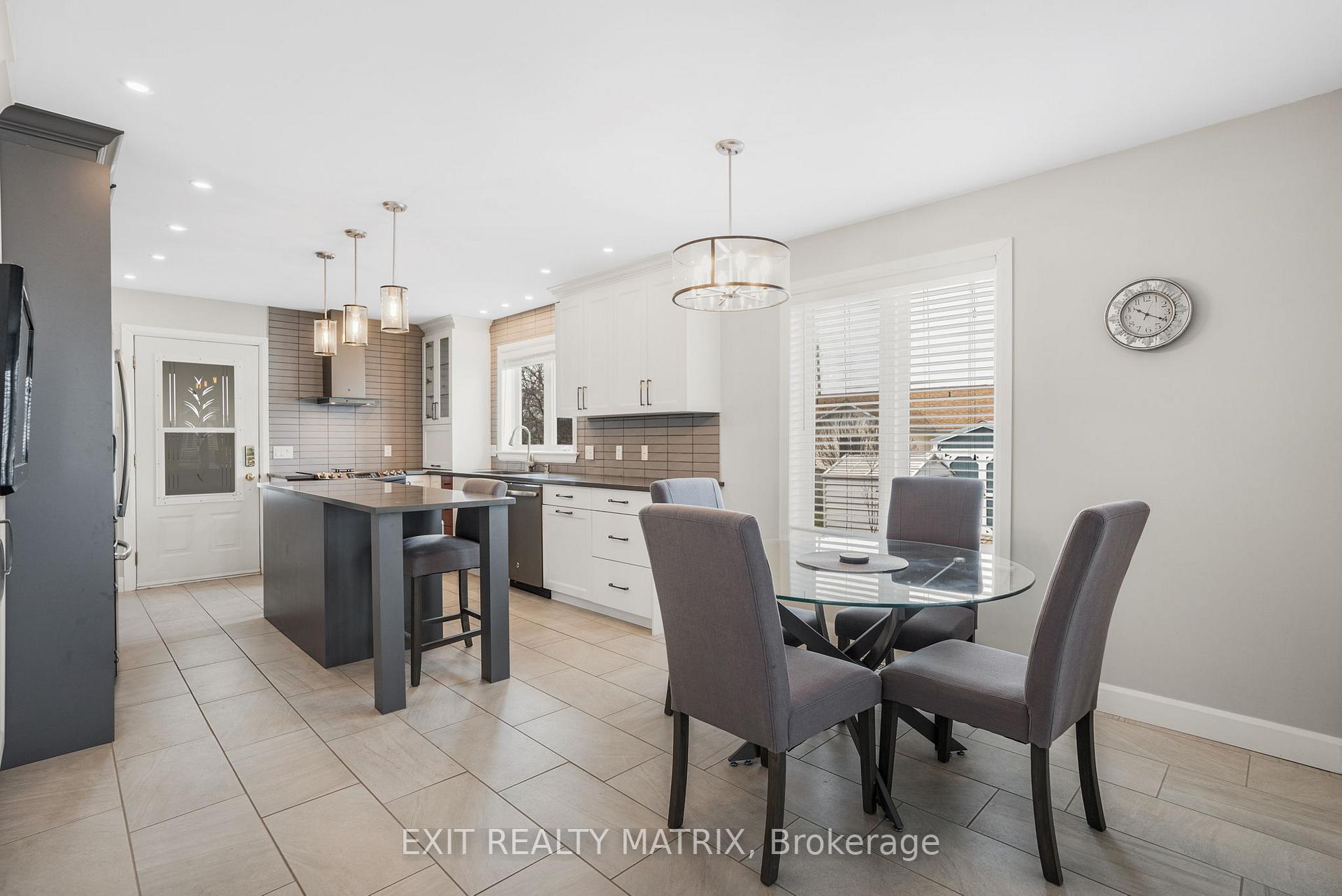 Photo 9 of 84 Anik Street, North Glengarry, Alexandria — HOMEH
