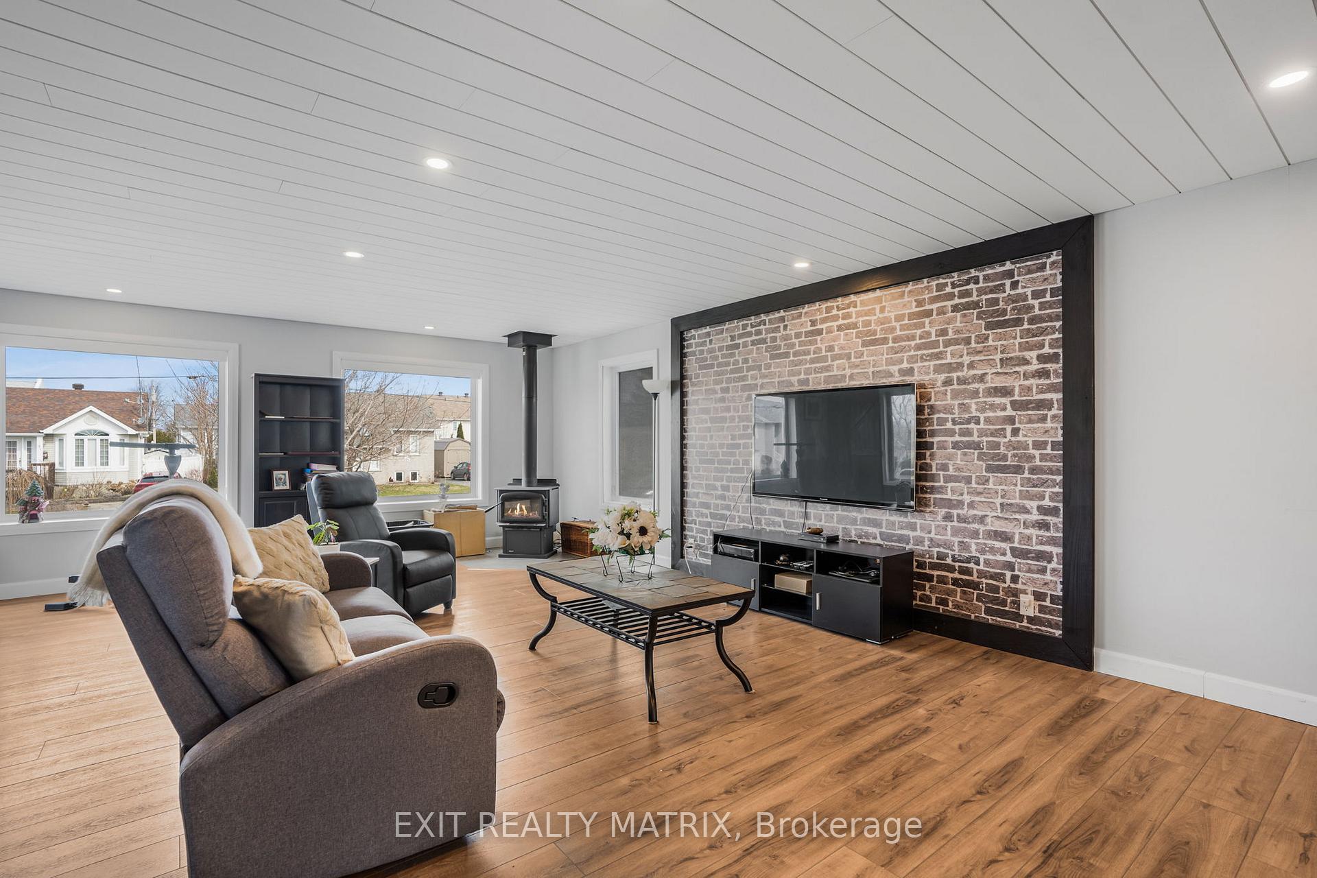 Photo 15 of 84 Anik Street, North Glengarry, Alexandria — HOMEH